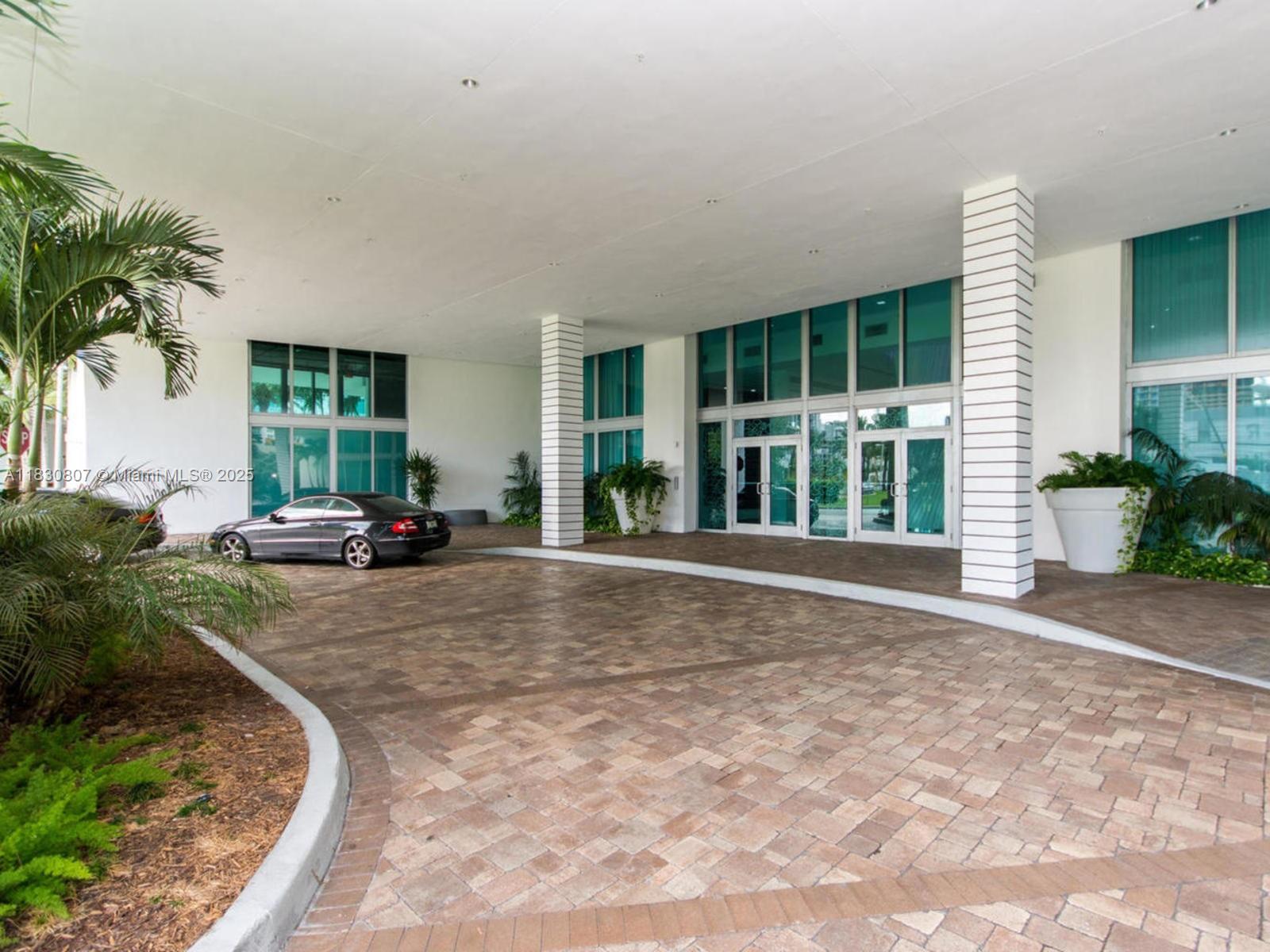 WIND CONDO - Residential Lease