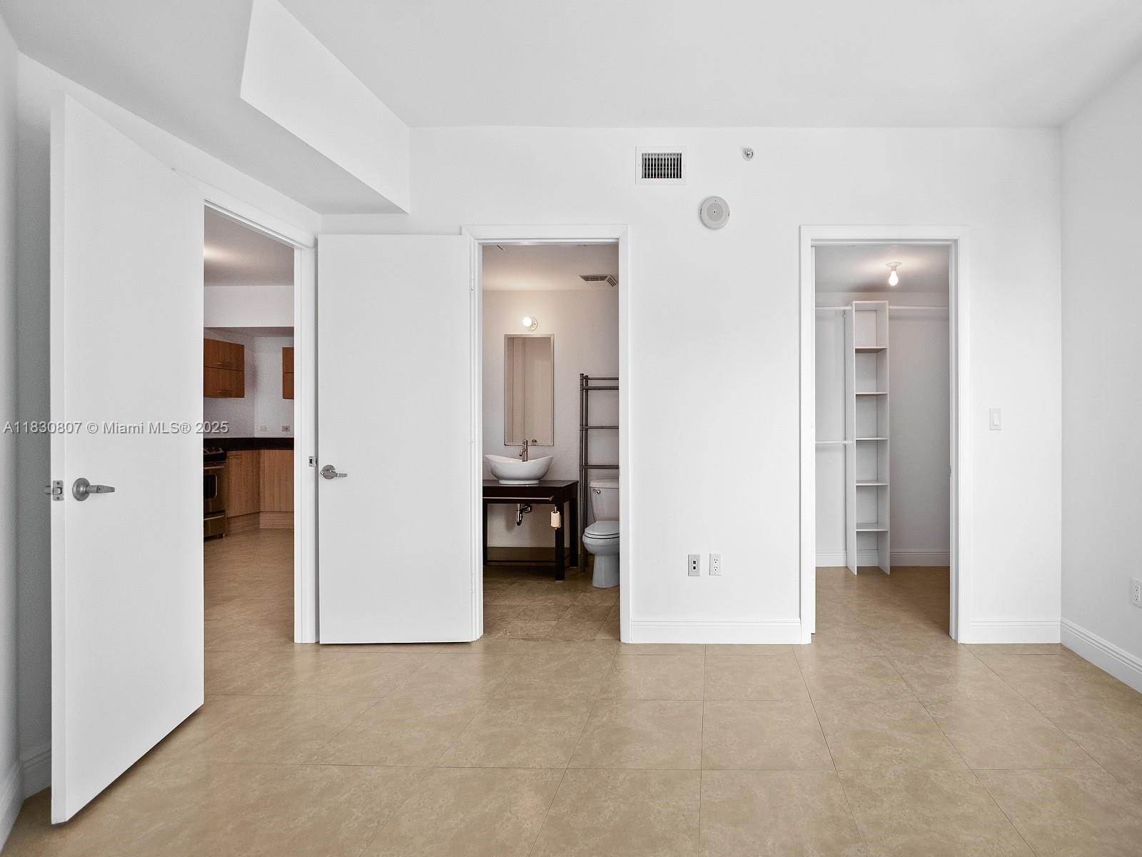 WIND CONDO - Residential Lease