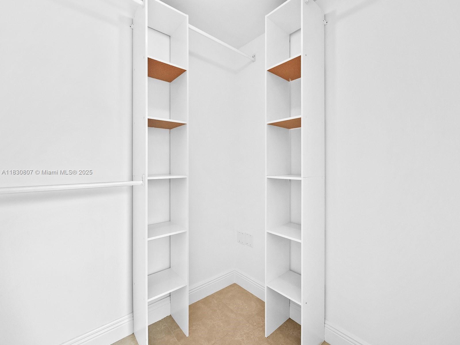 WIND CONDO - Residential Lease