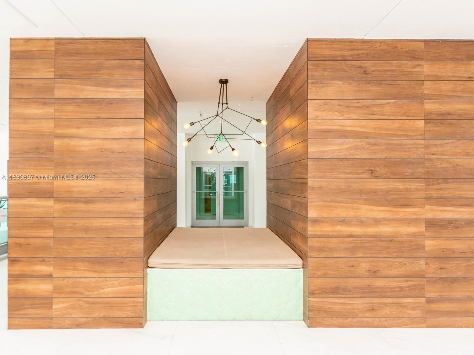WIND CONDO - Residential Lease