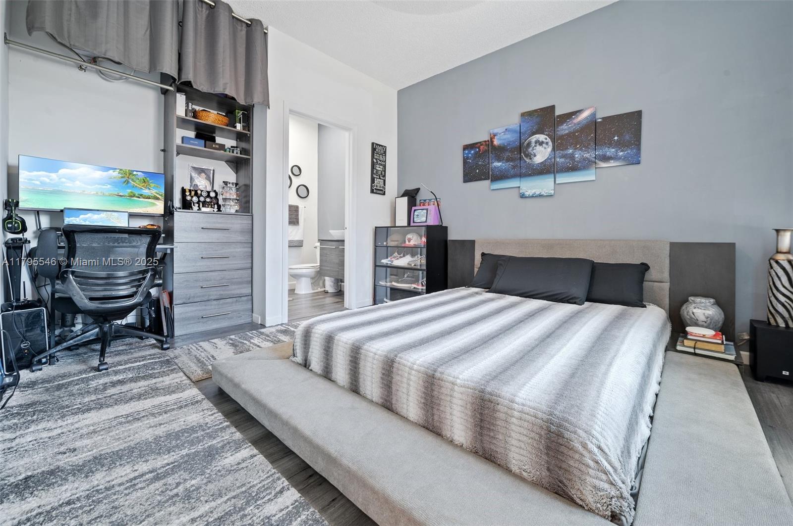 TOWNGATE - Residential