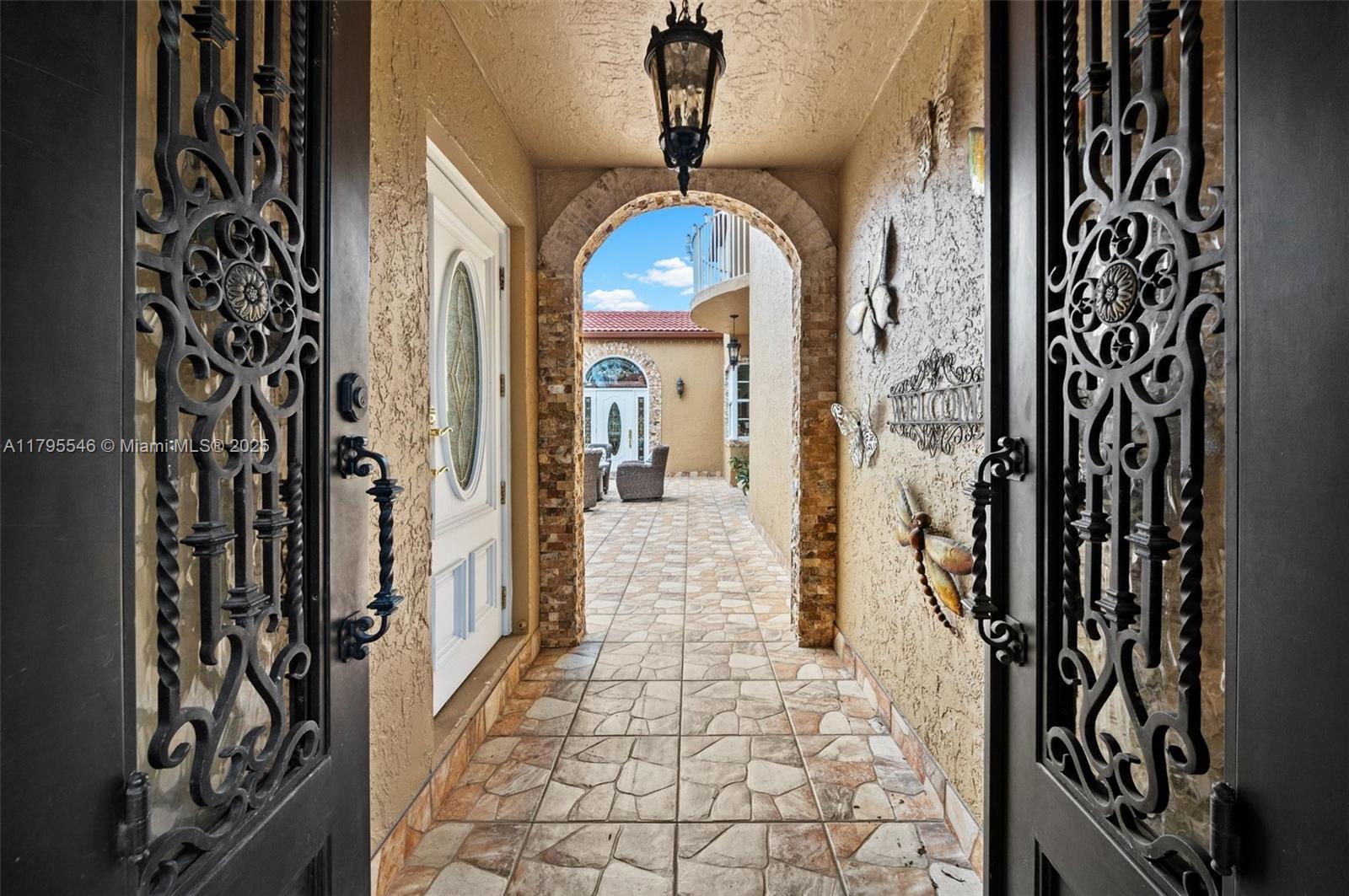 TOWNGATE - Residential