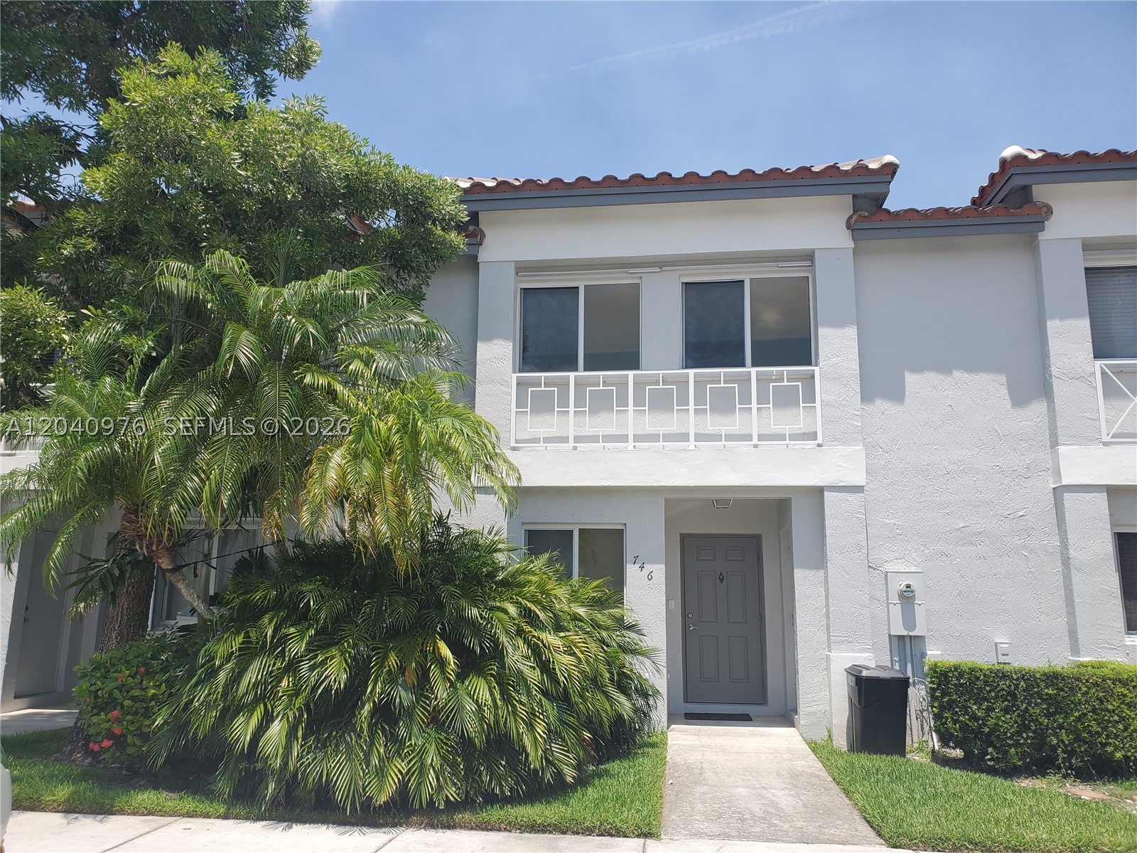 MALIBU BAY - Residential Lease