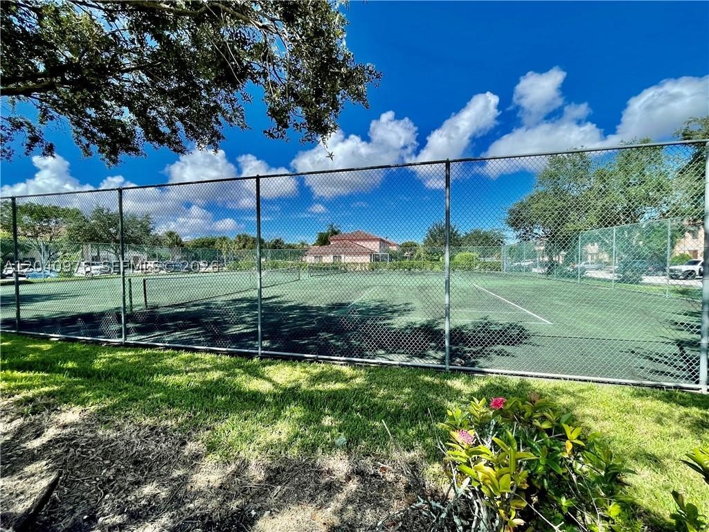 MALIBU BAY - Residential Lease