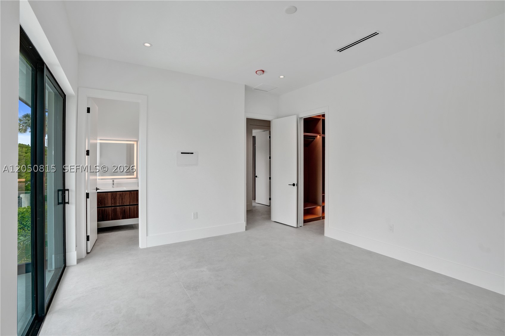 GROVES EXTENSION - Residential