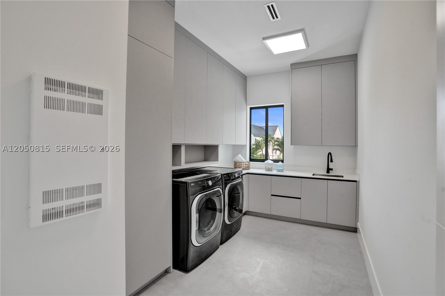 GROVES EXTENSION - Residential