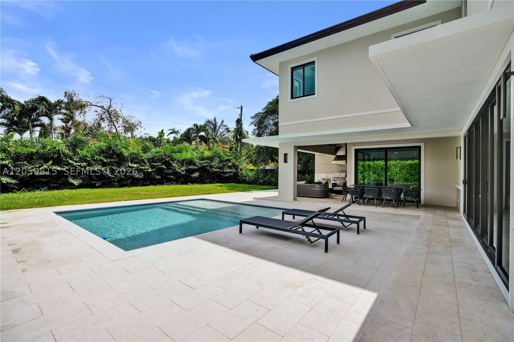 GROVES EXTENSION - Residential
