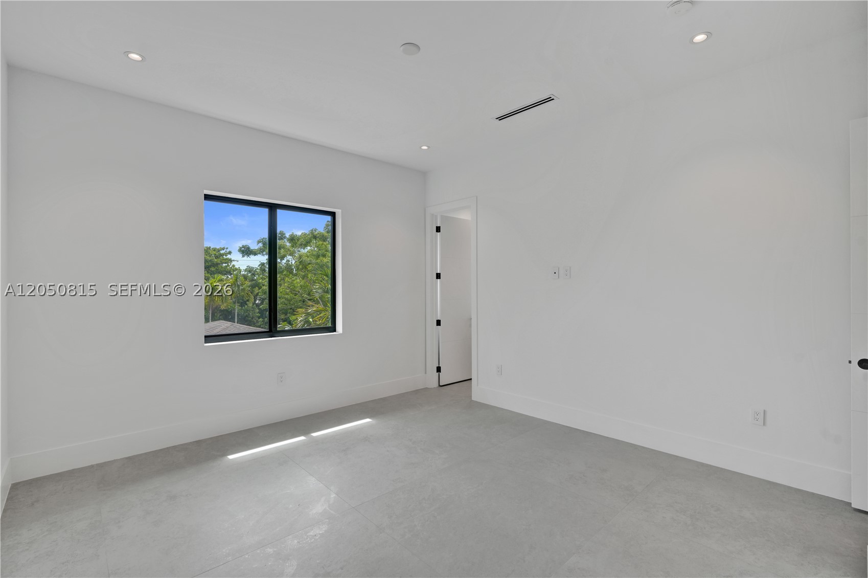 GROVES EXTENSION - Residential