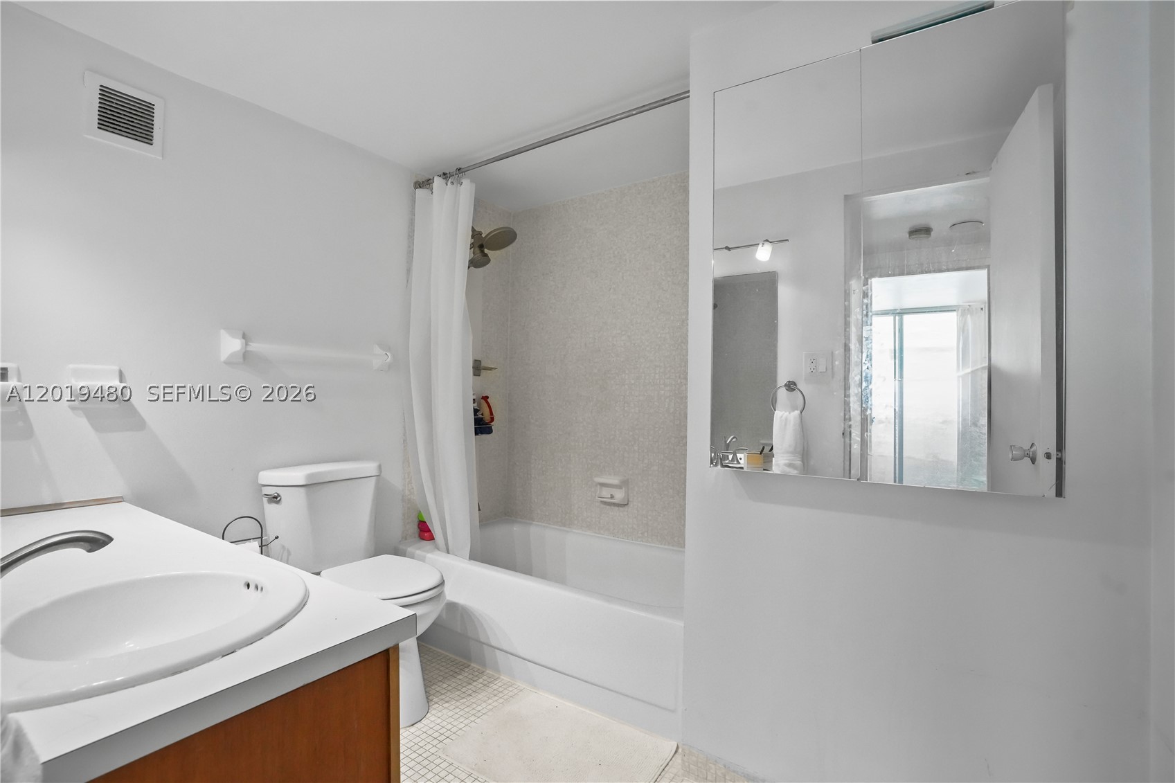MIRADOR 1200 CONDO - Residential