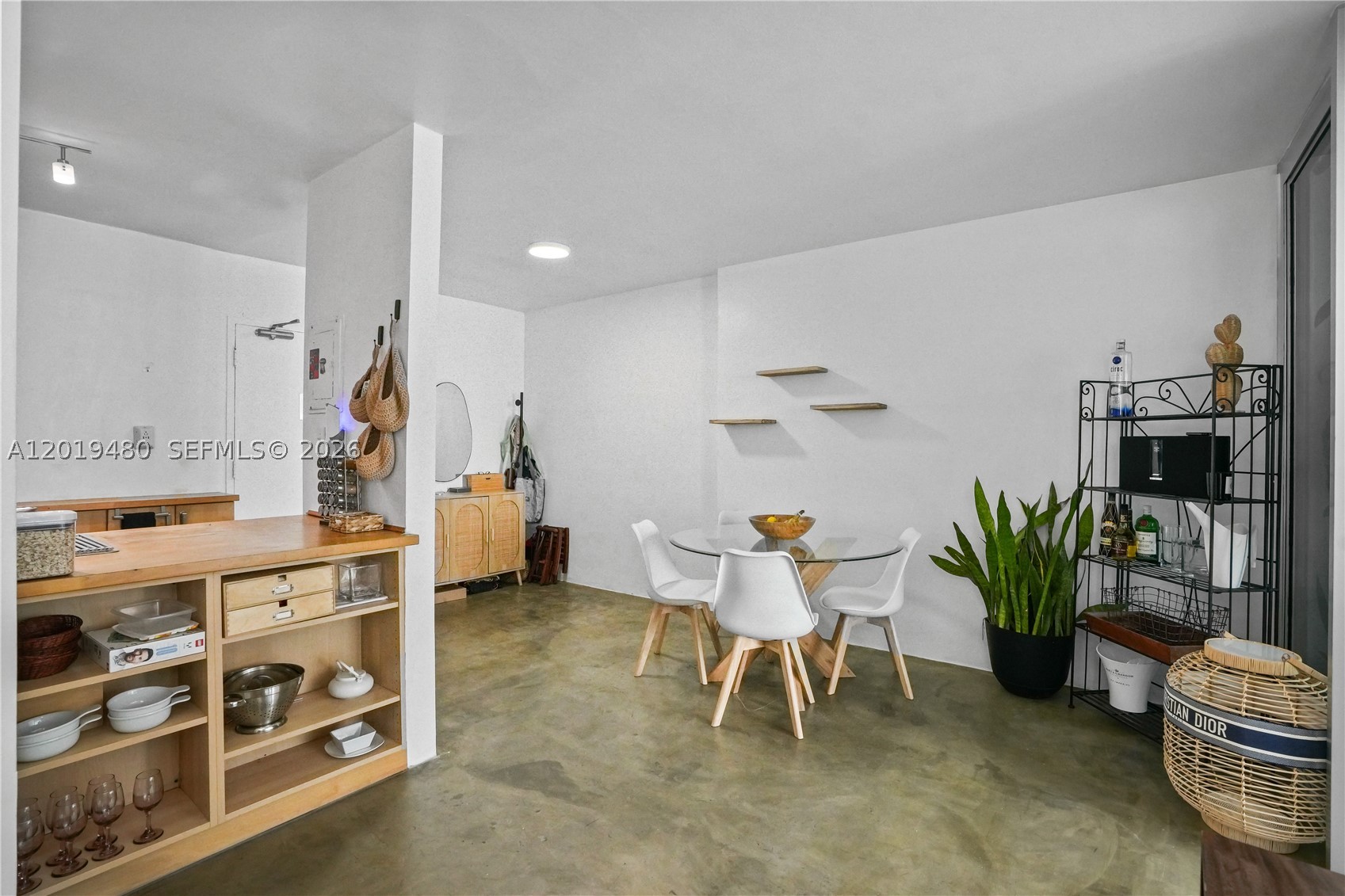 MIRADOR 1200 CONDO - Residential