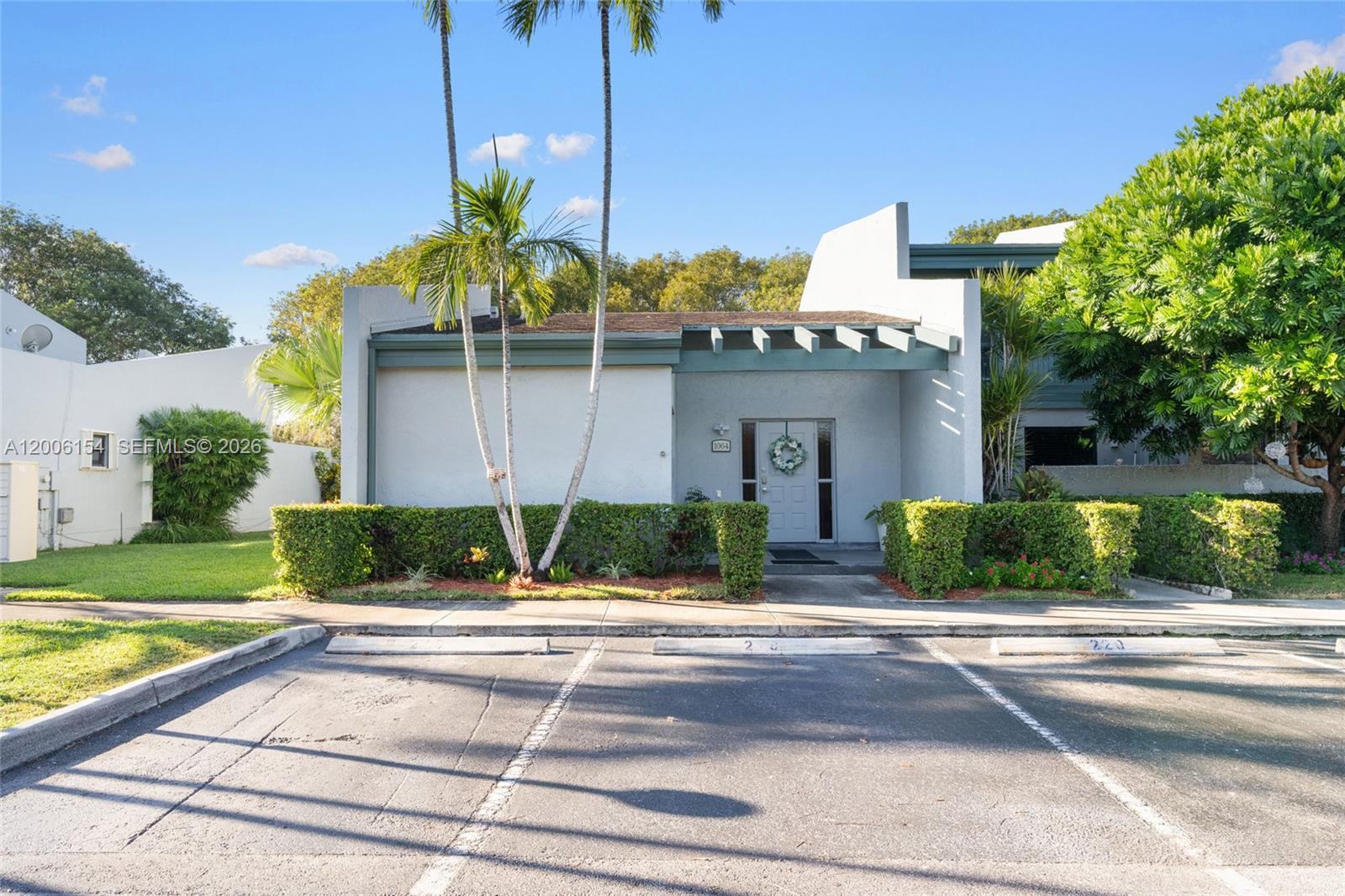 WESTVIEW CONDOMINIUM NO N - Residential