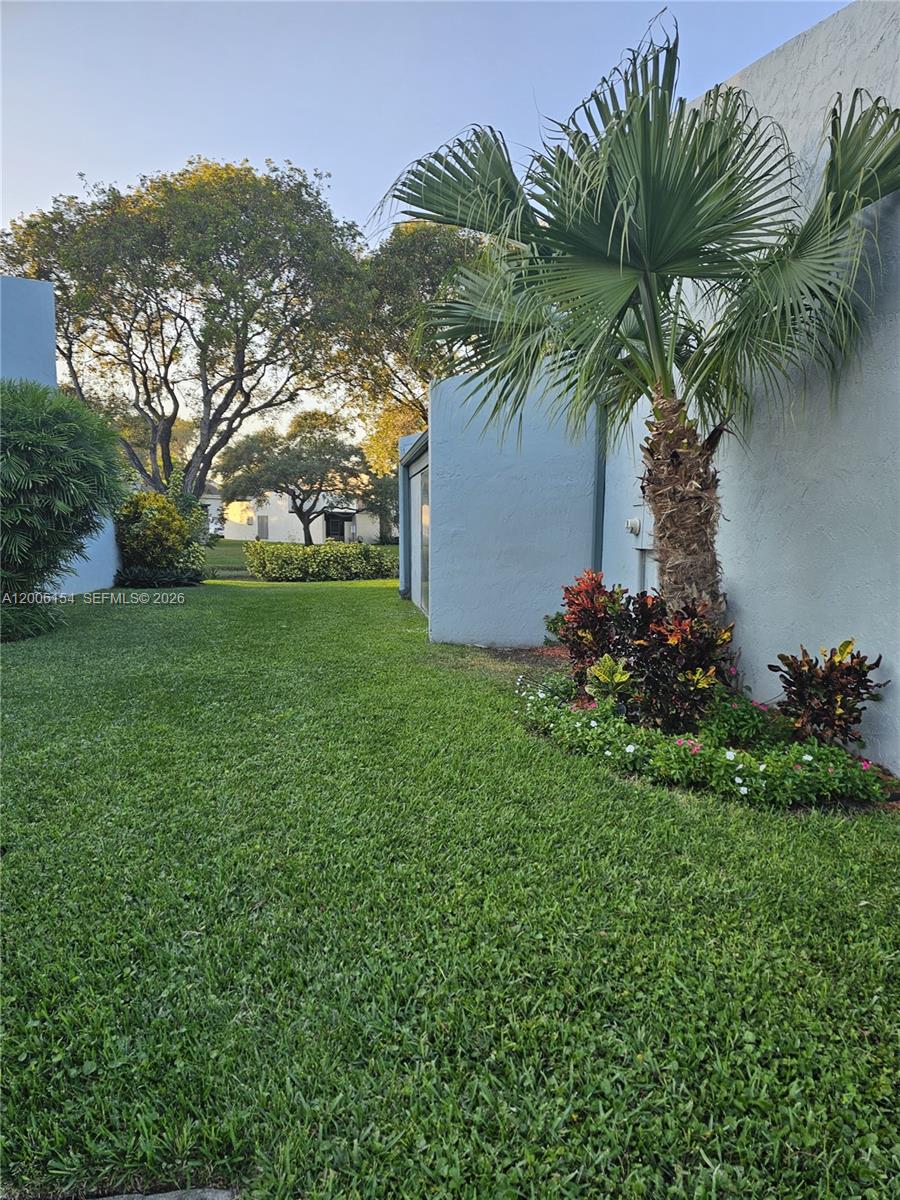 WESTVIEW CONDOMINIUM NO N - Residential