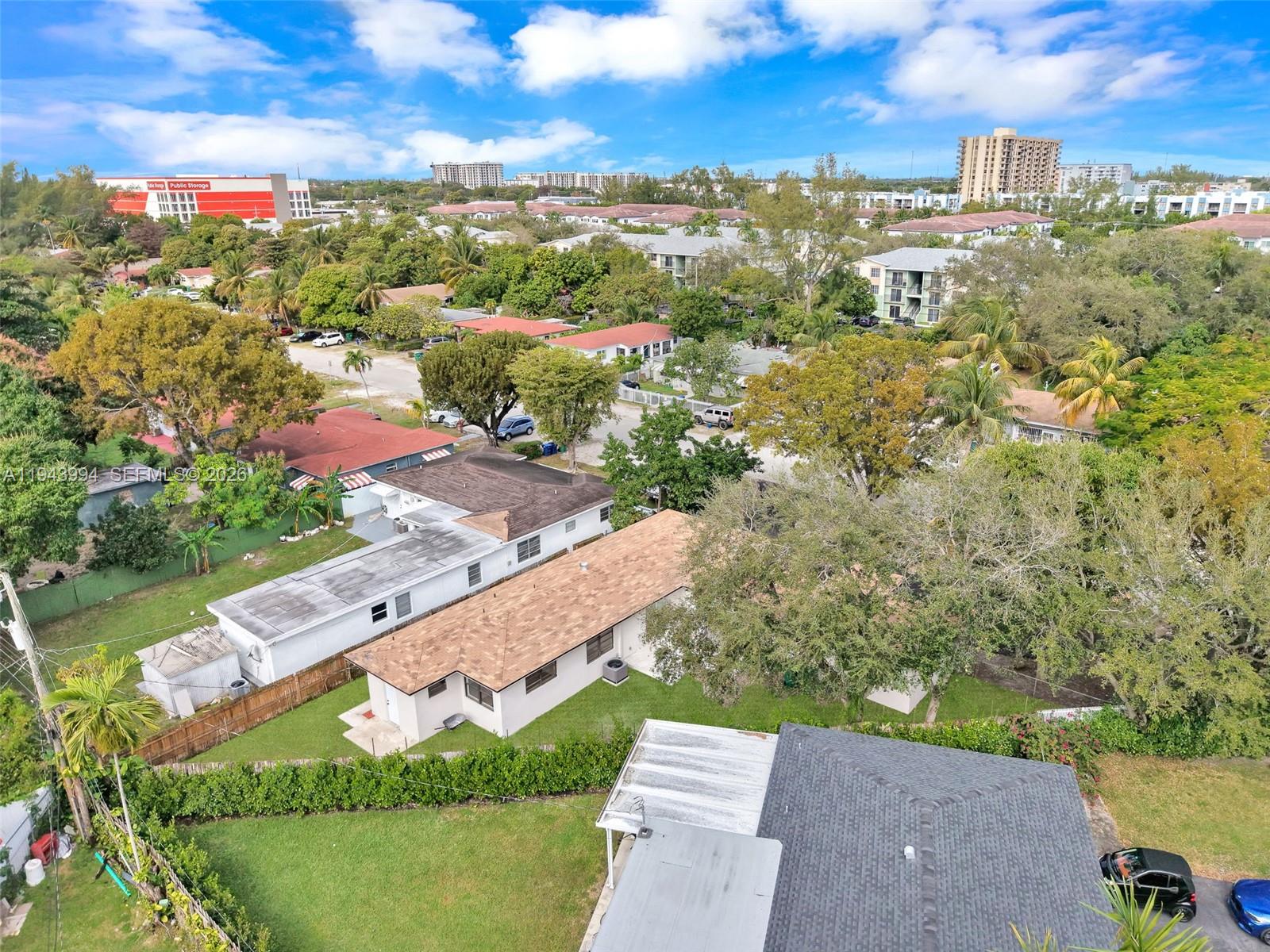 BISCAYNE COURT - Residential Income