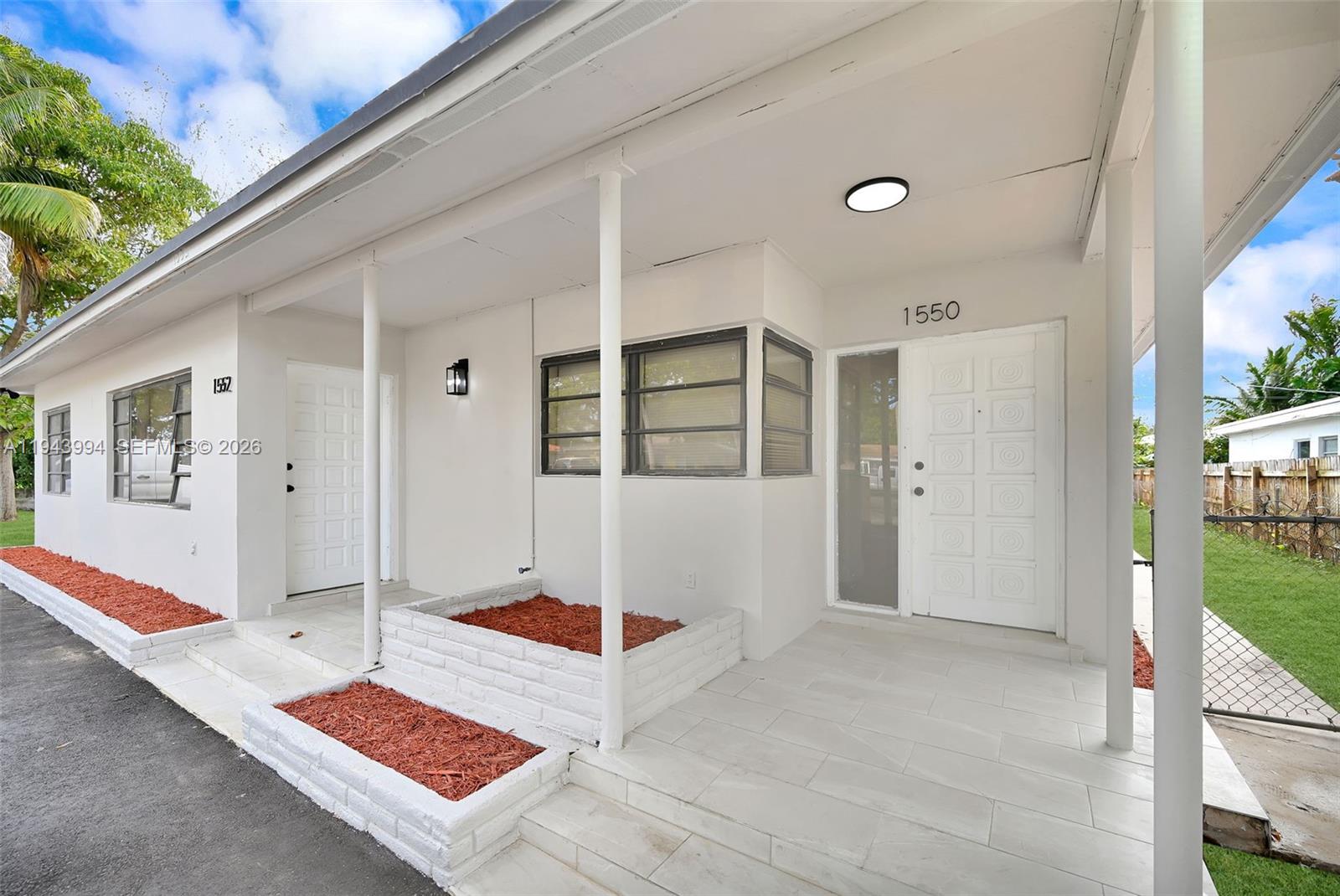BISCAYNE COURT - Residential Income