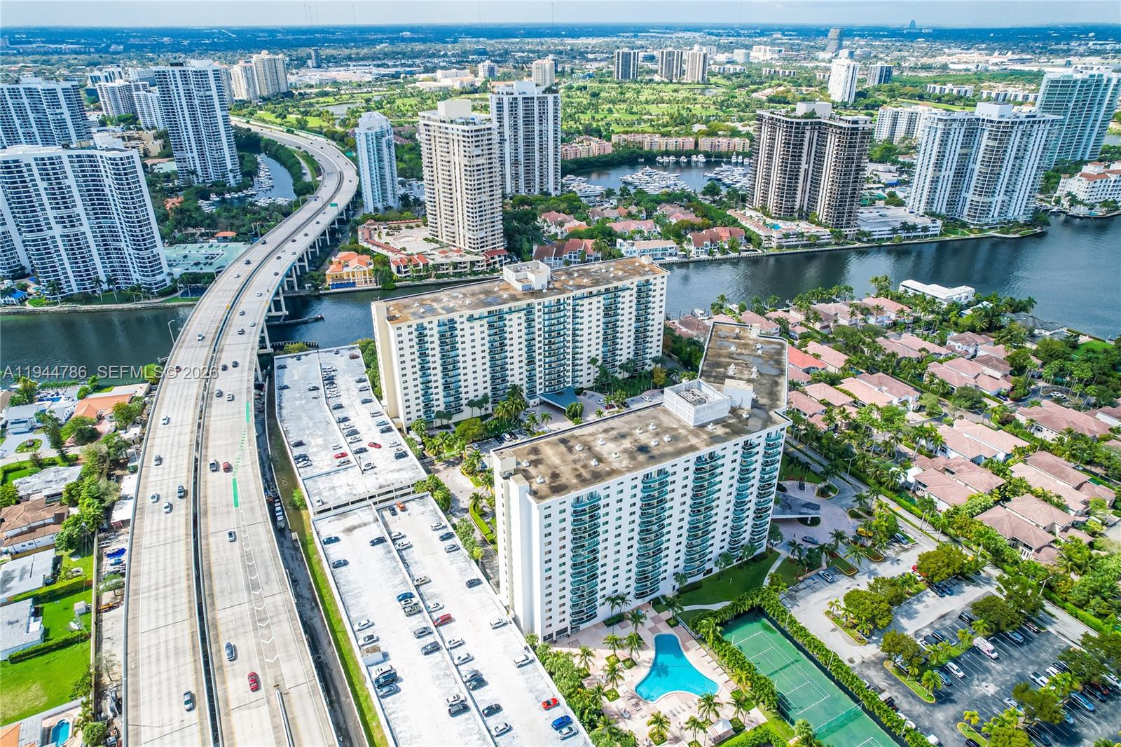 OCEANVIEW BUILDING B COND - Residential
