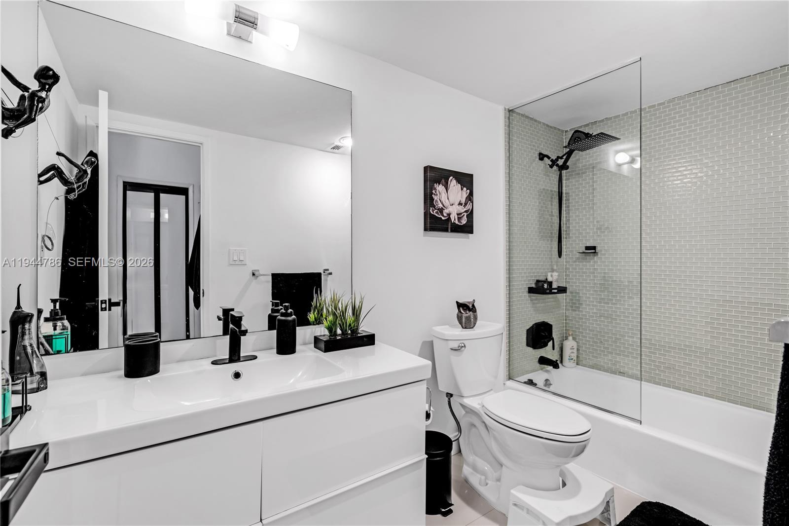OCEANVIEW BUILDING B COND - Residential