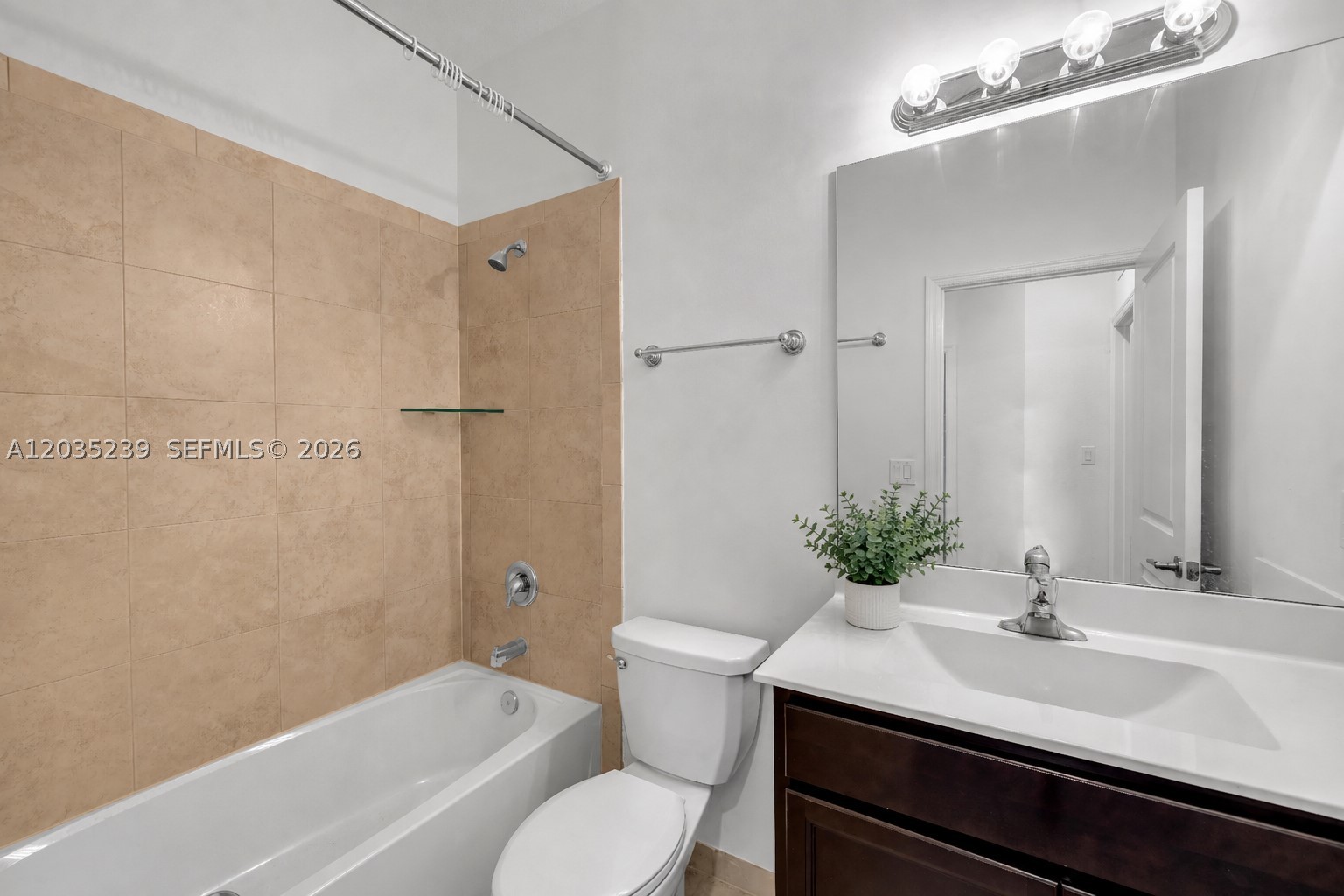 COCO PALM VILLAS - Residential