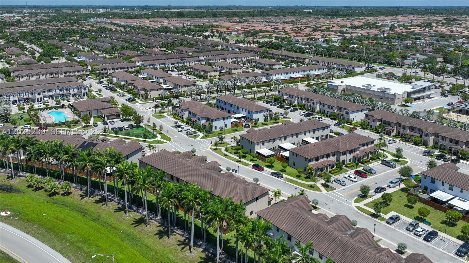 COCO PALM VILLAS - Residential