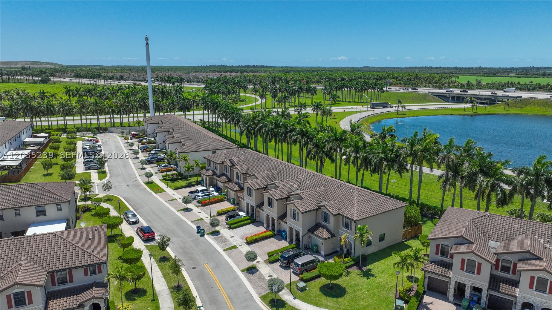 COCO PALM VILLAS - Residential