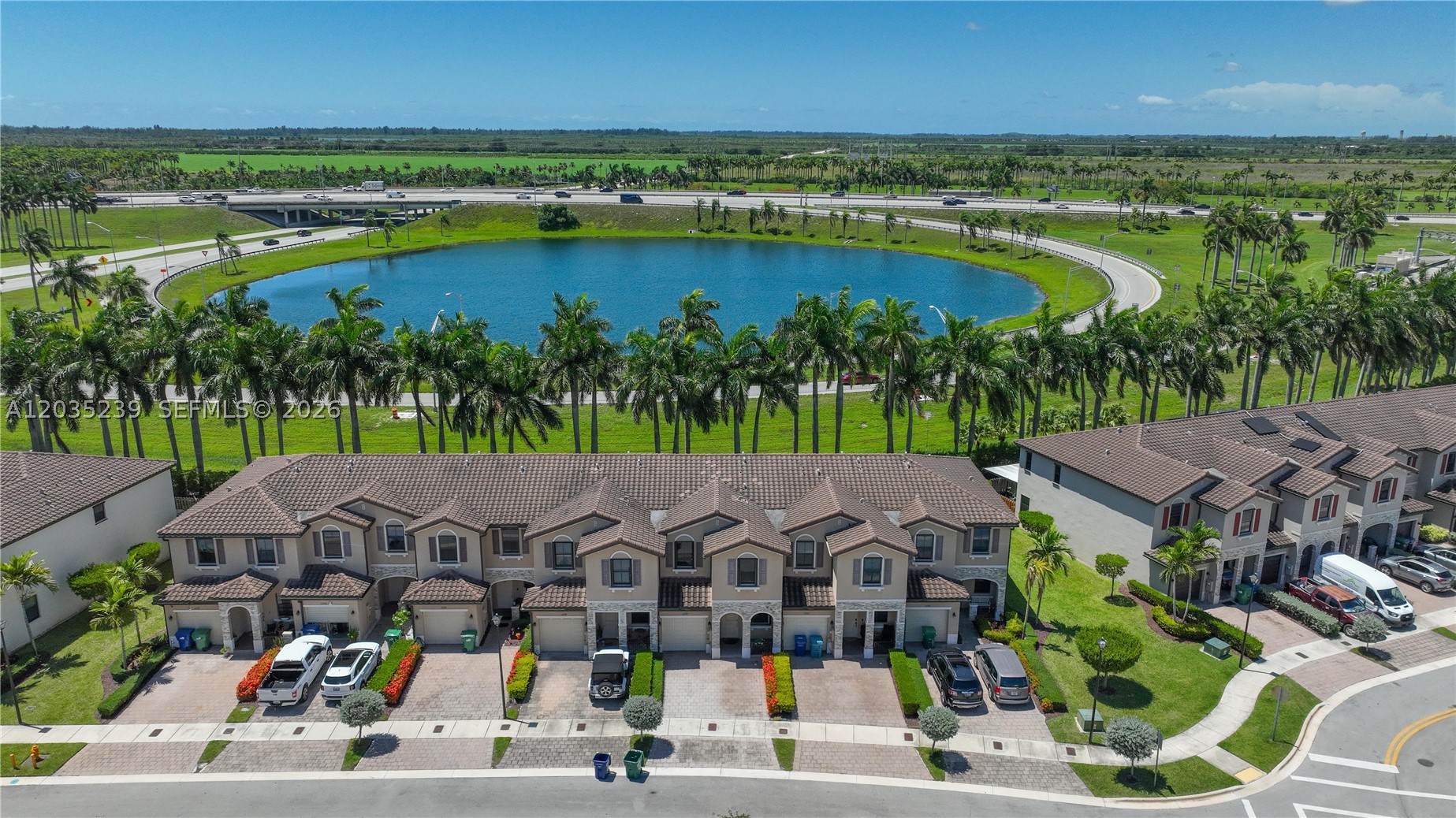 COCO PALM VILLAS - Residential