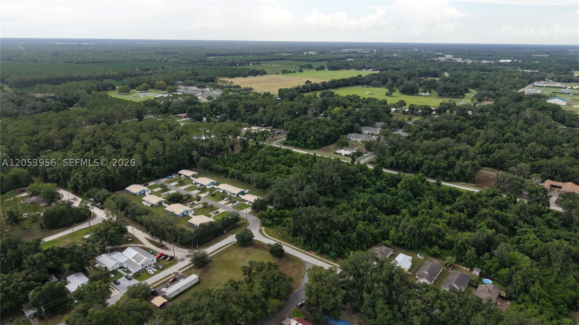 PARK WEST - Land