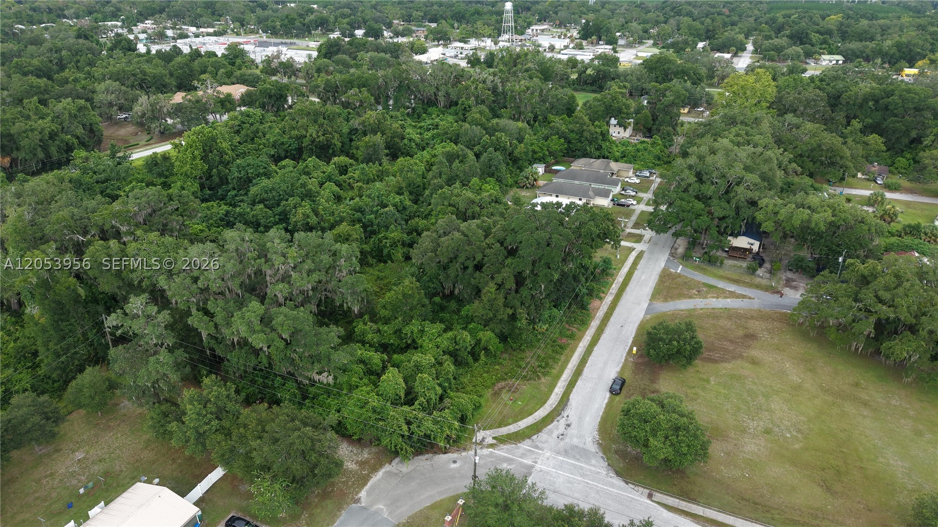 PARK WEST - Land