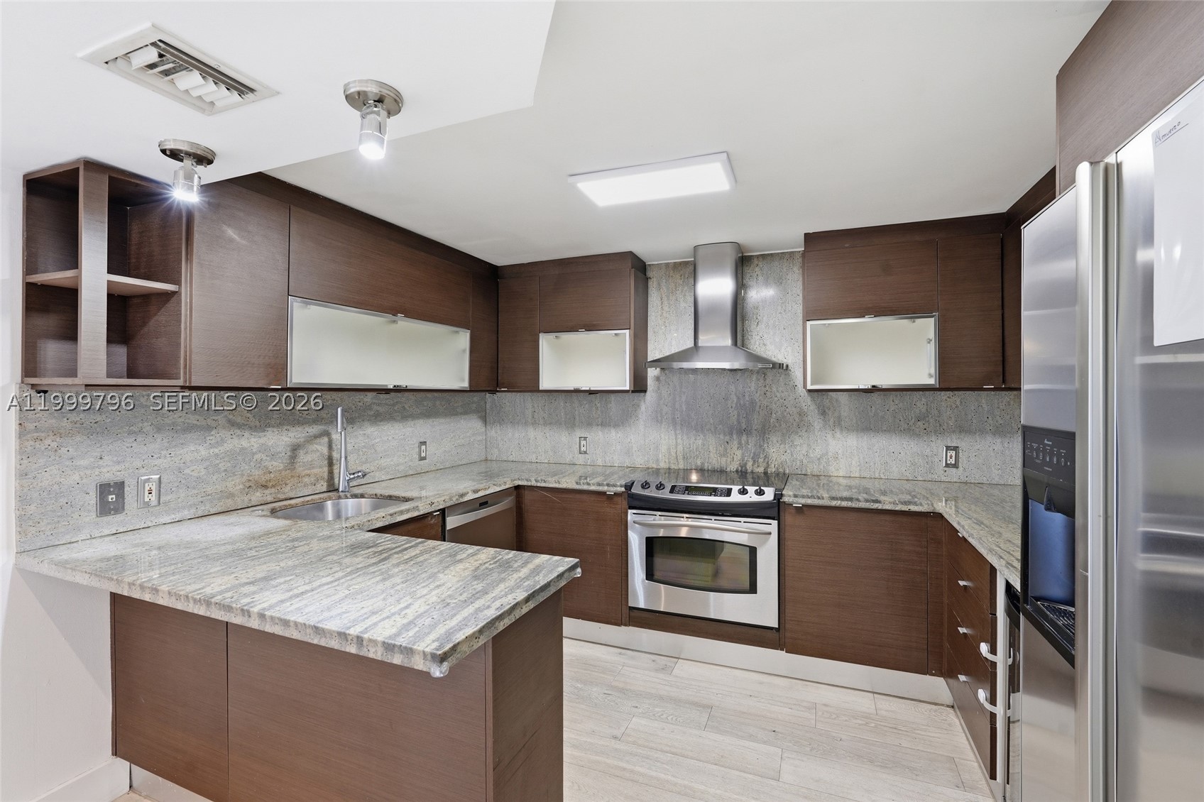 IMPERIAL AT BRICKELL COND - Residential