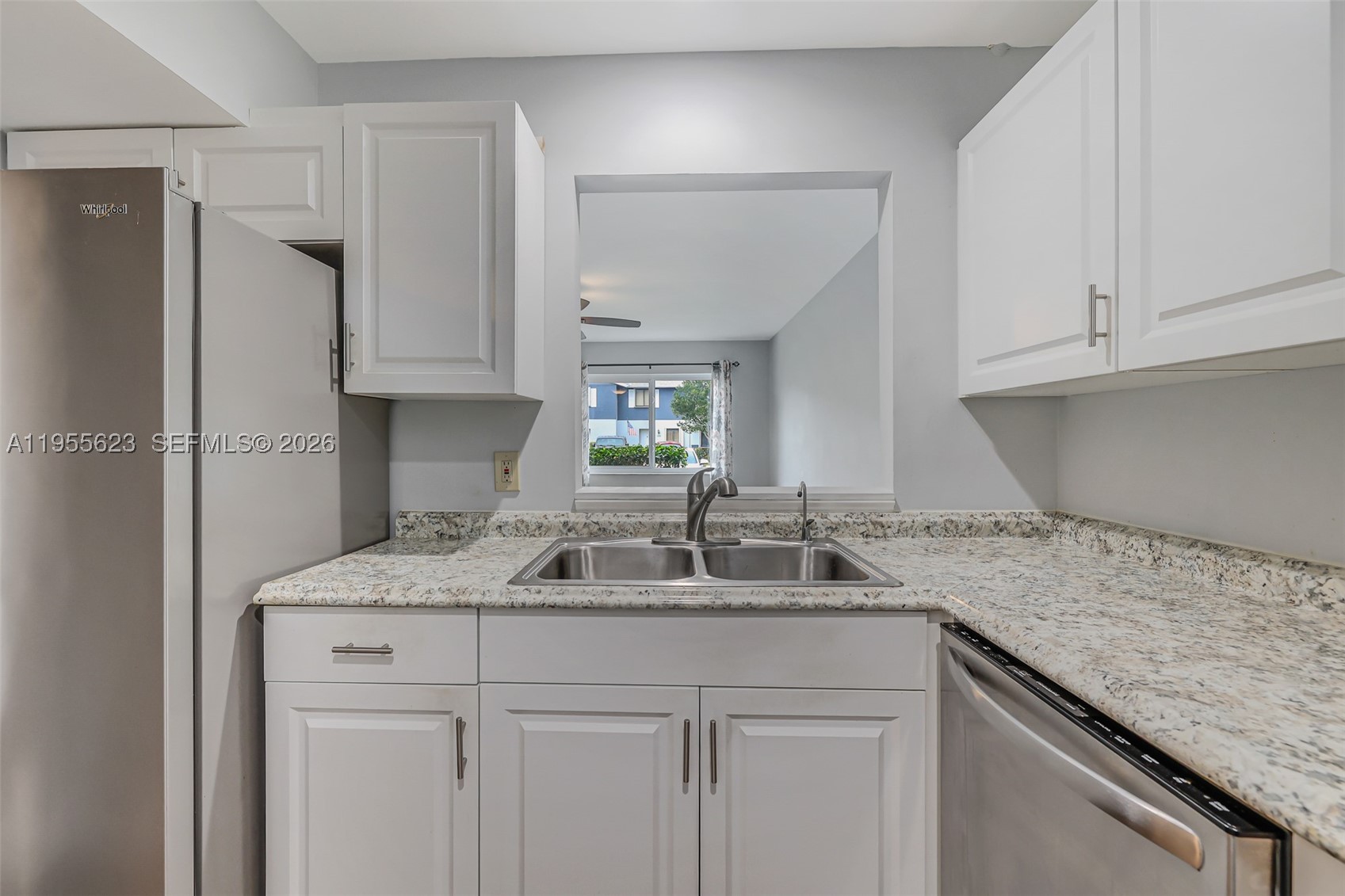 ARBOURS OF THE PALM BEACH - Residential