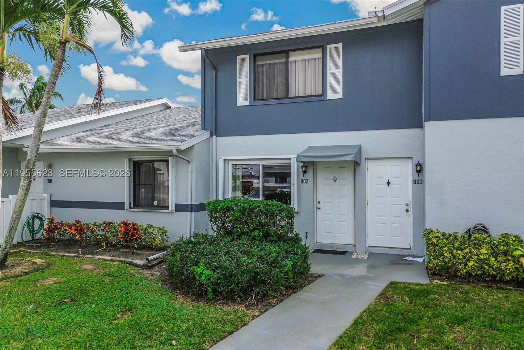 ARBOURS OF THE PALM BEACH - Residential