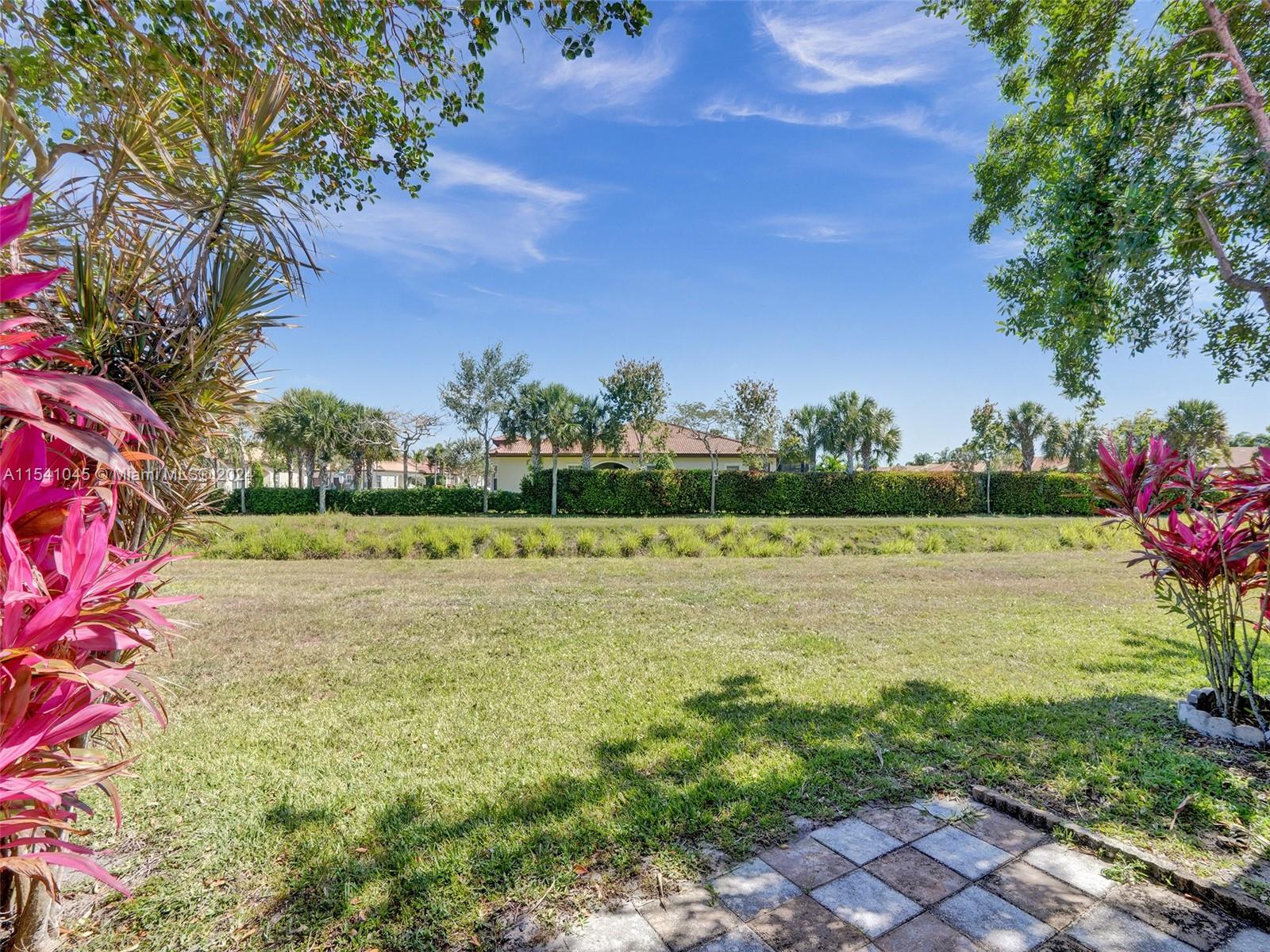 EMERALD POINTE 2 - Residential