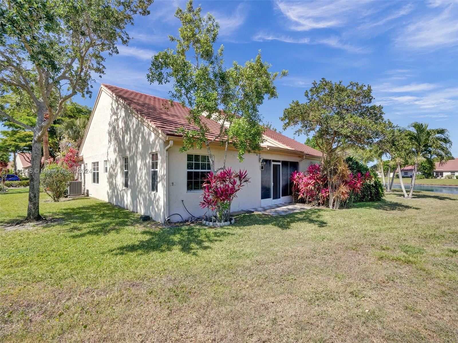 EMERALD POINTE 2 - Residential