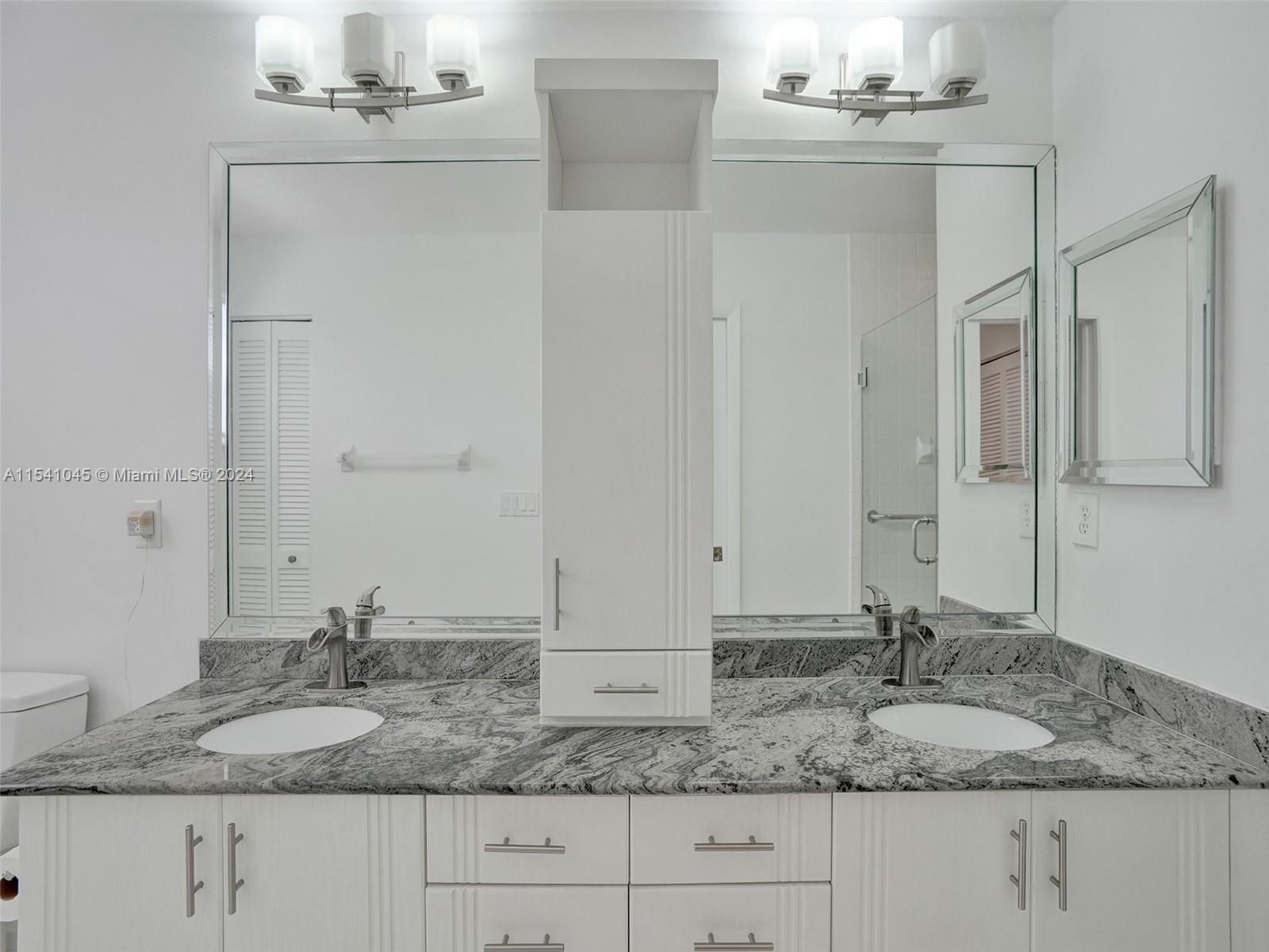 EMERALD POINTE 2 - Residential