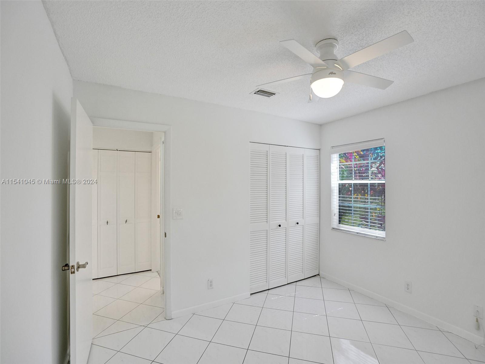 EMERALD POINTE 2 - Residential