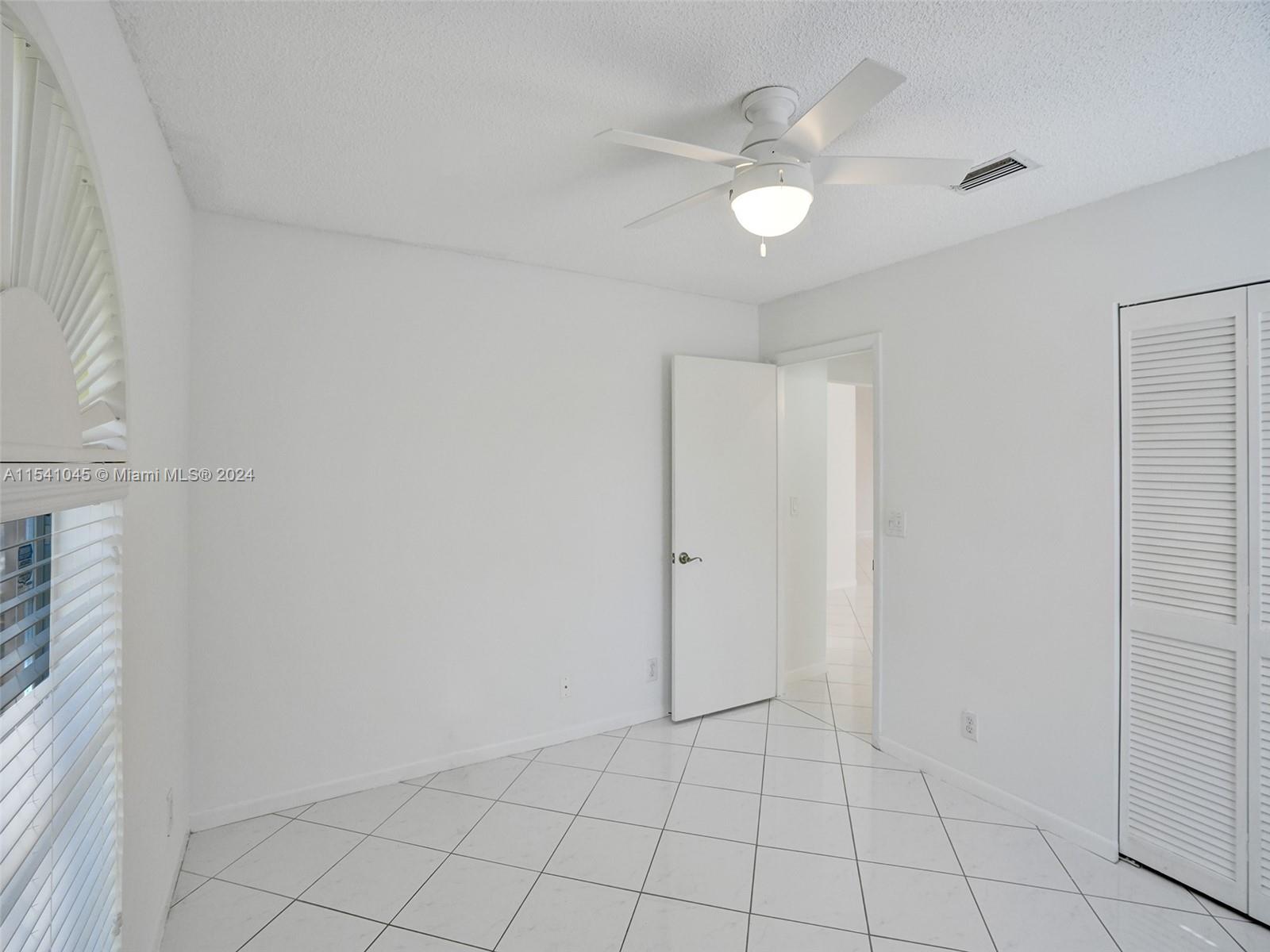 EMERALD POINTE 2 - Residential