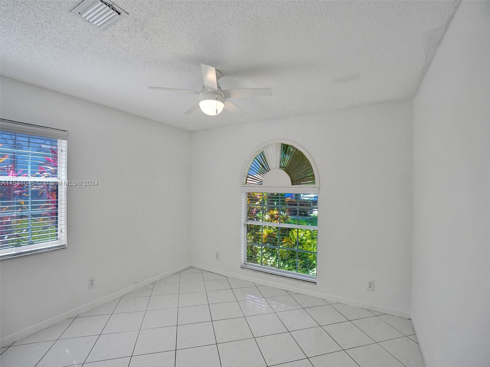 EMERALD POINTE 2 - Residential