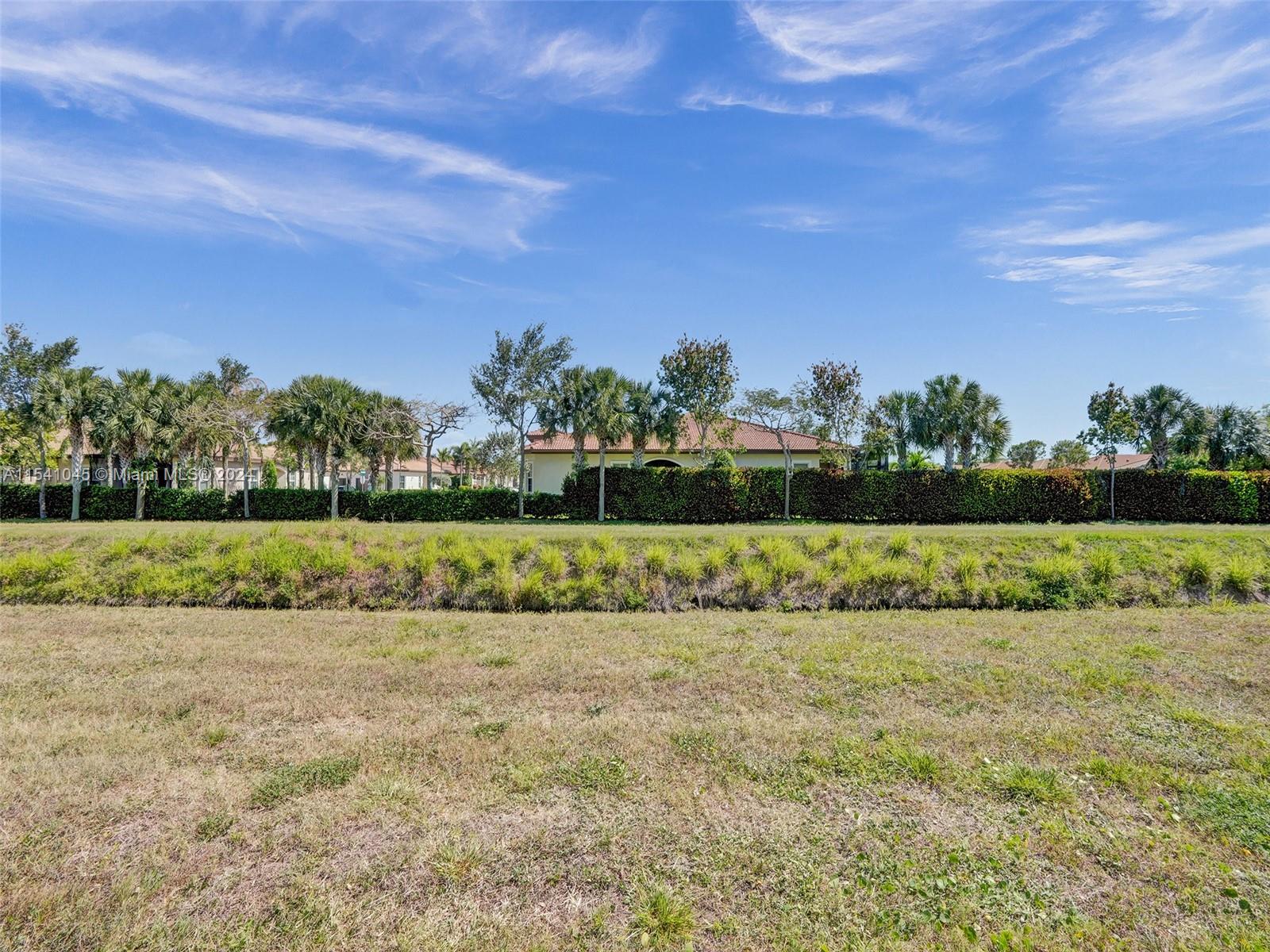 EMERALD POINTE 2 - Residential