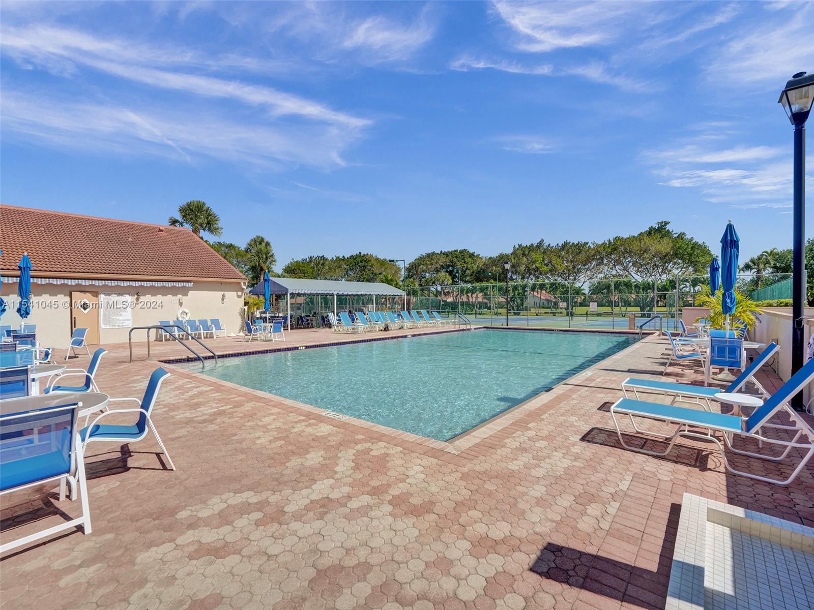 EMERALD POINTE 2 - Residential