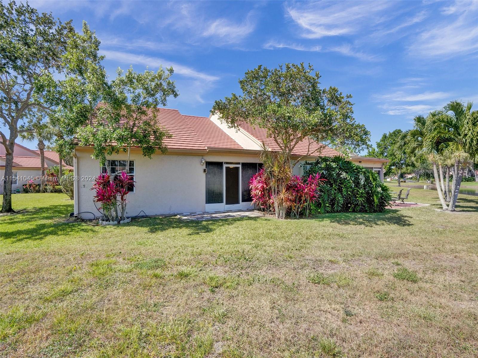 EMERALD POINTE 2 - Residential