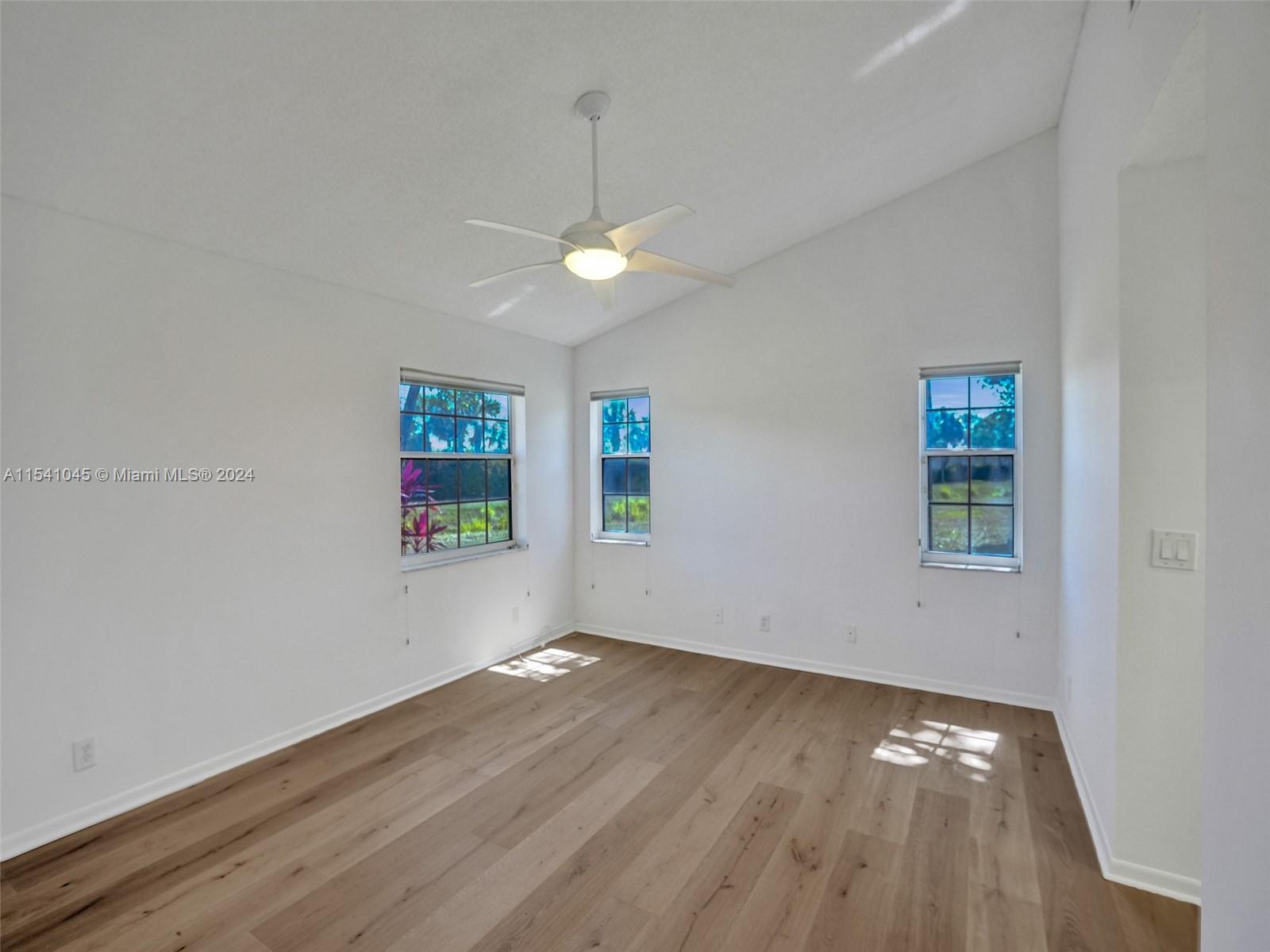 EMERALD POINTE 2 - Residential