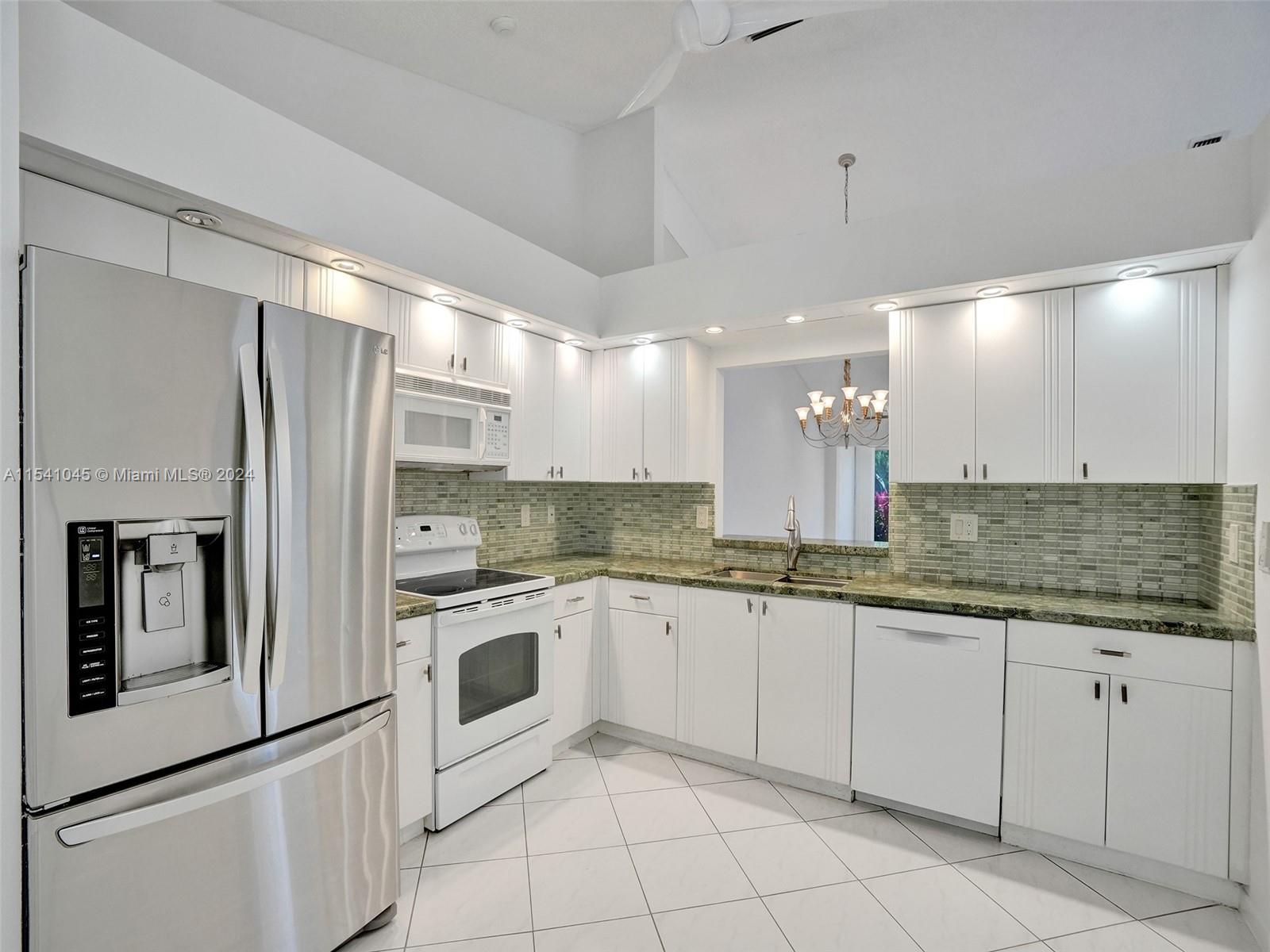 EMERALD POINTE 2 - Residential