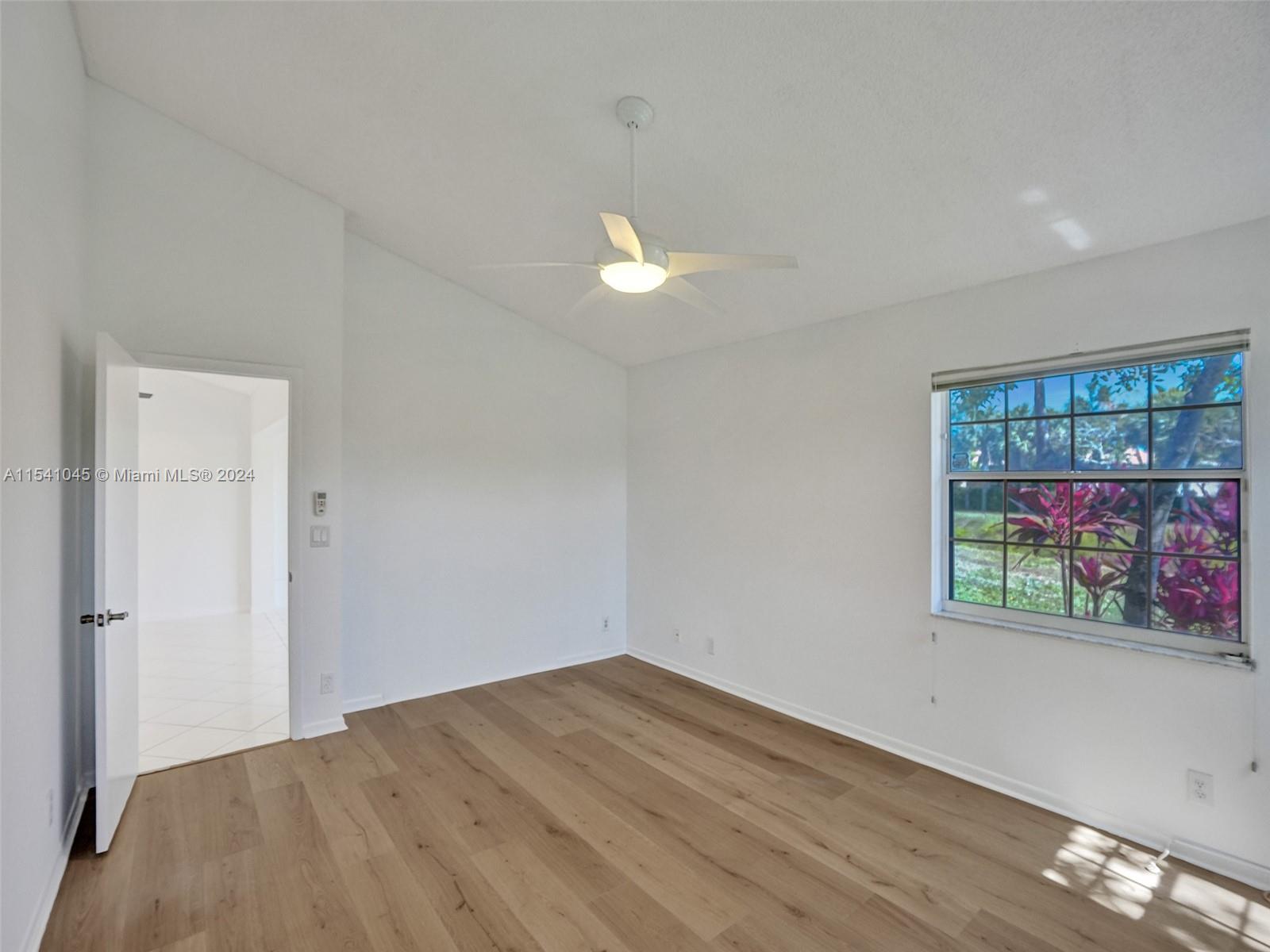 EMERALD POINTE 2 - Residential
