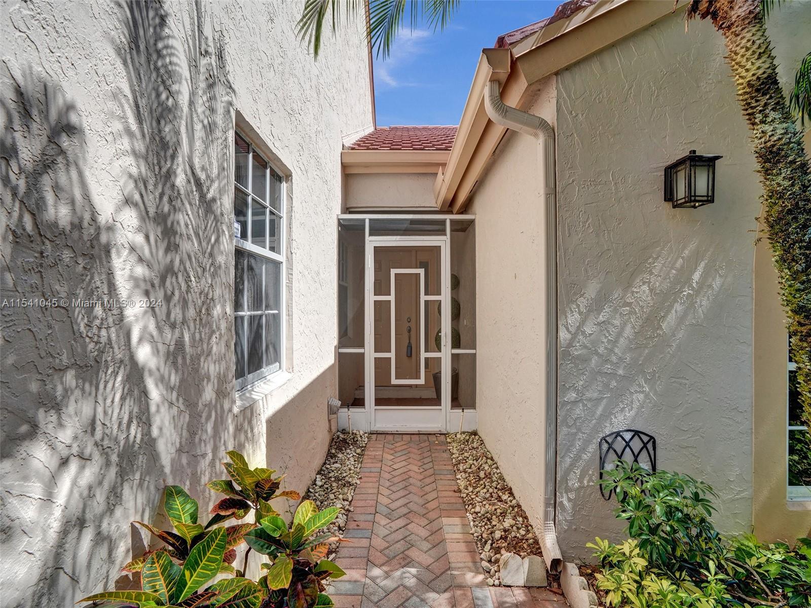 EMERALD POINTE 2 - Residential