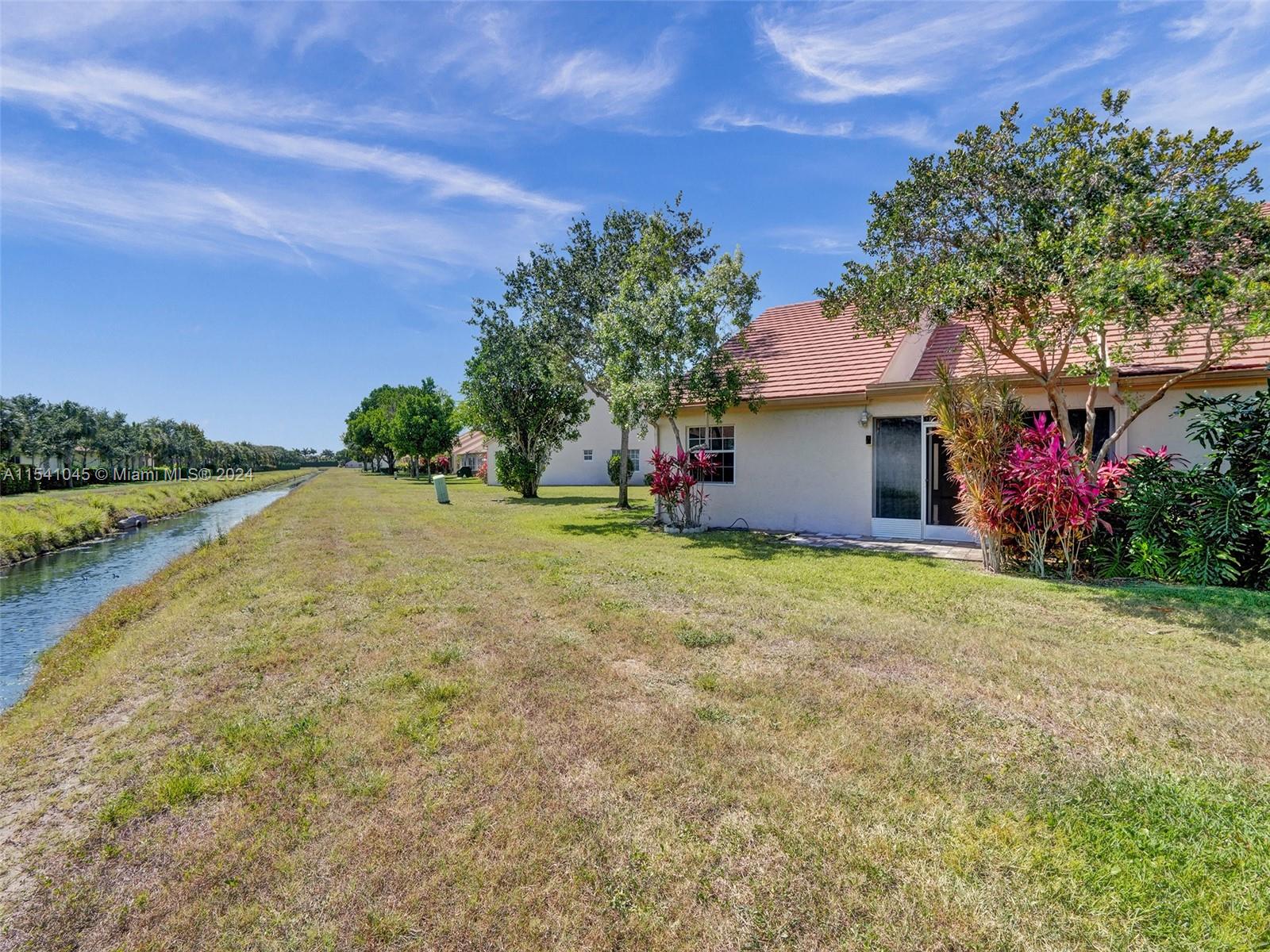 EMERALD POINTE 2 - Residential