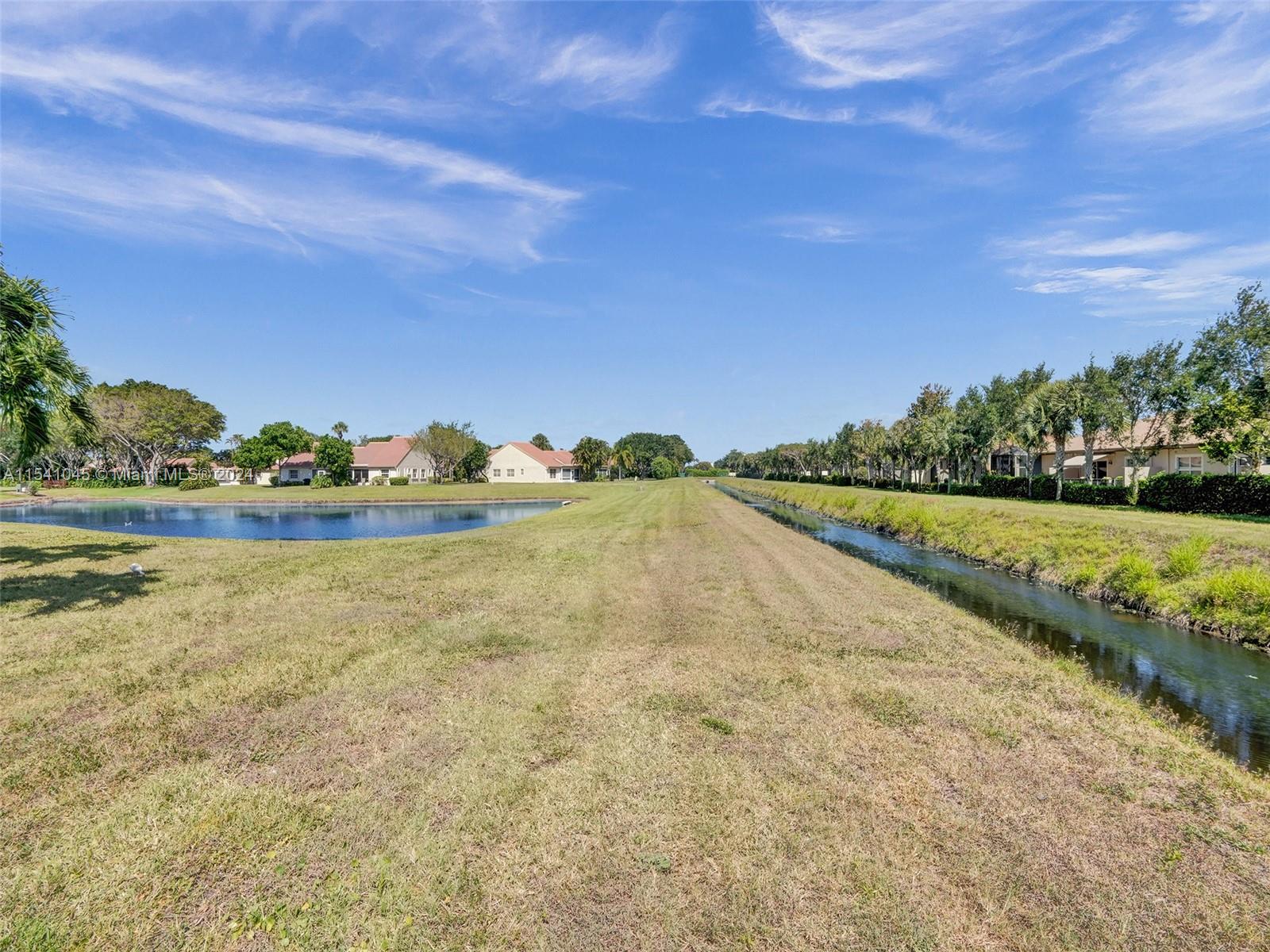 EMERALD POINTE 2 - Residential