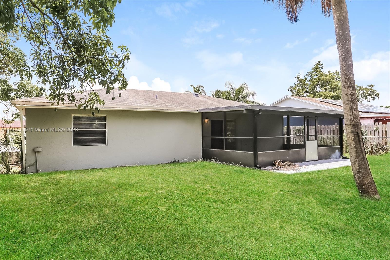 NORTH LAUDERDALE VILLAGE - Residential Lease