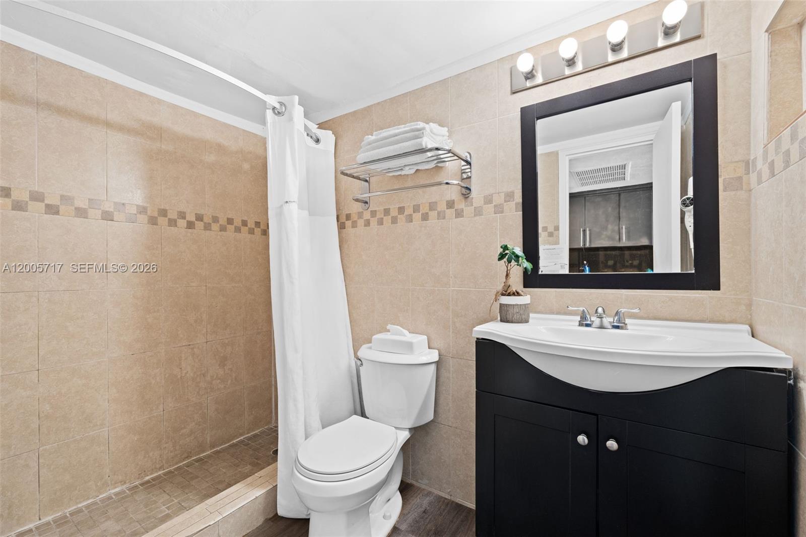 THE AVENTURA BEACH CLUB C - Residential