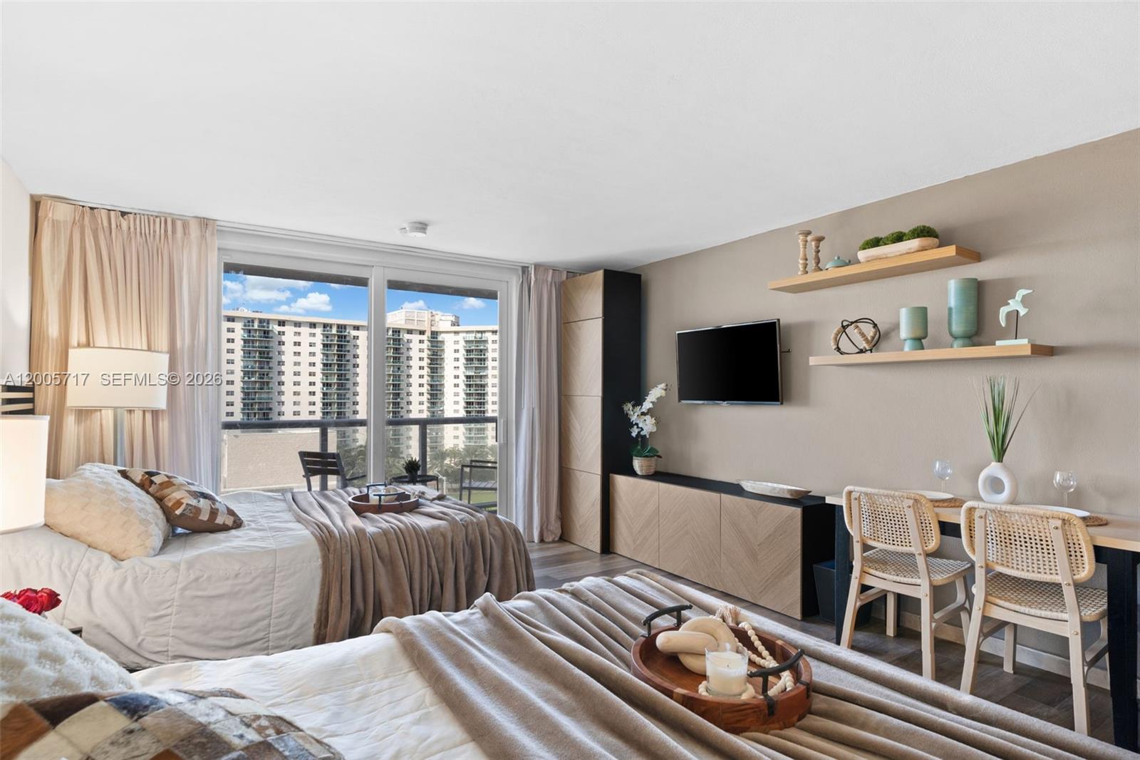 THE AVENTURA BEACH CLUB C - Residential