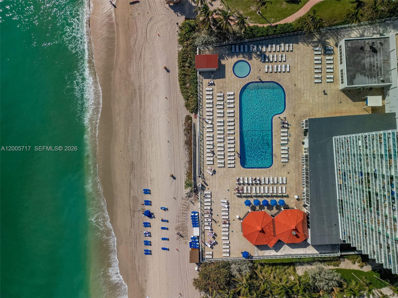 THE AVENTURA BEACH CLUB C - Residential