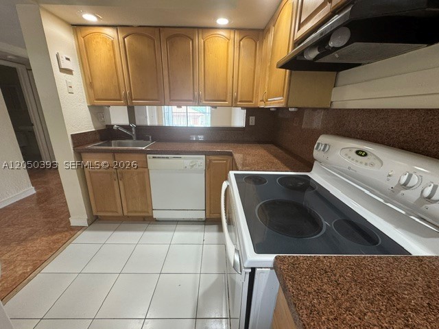 MIRAMAR CLUB CONDOMINIUM - Residential