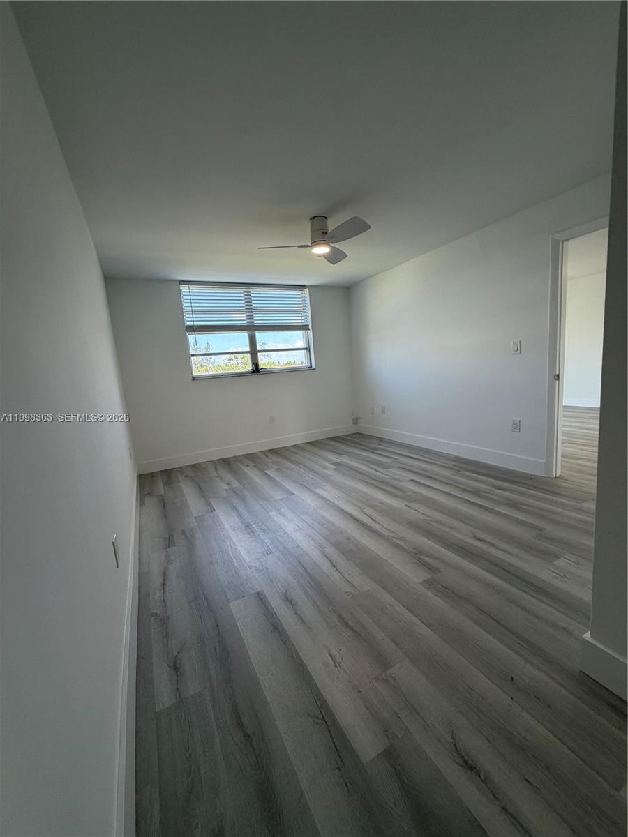 POINT EAST SEC III CONDO - Residential